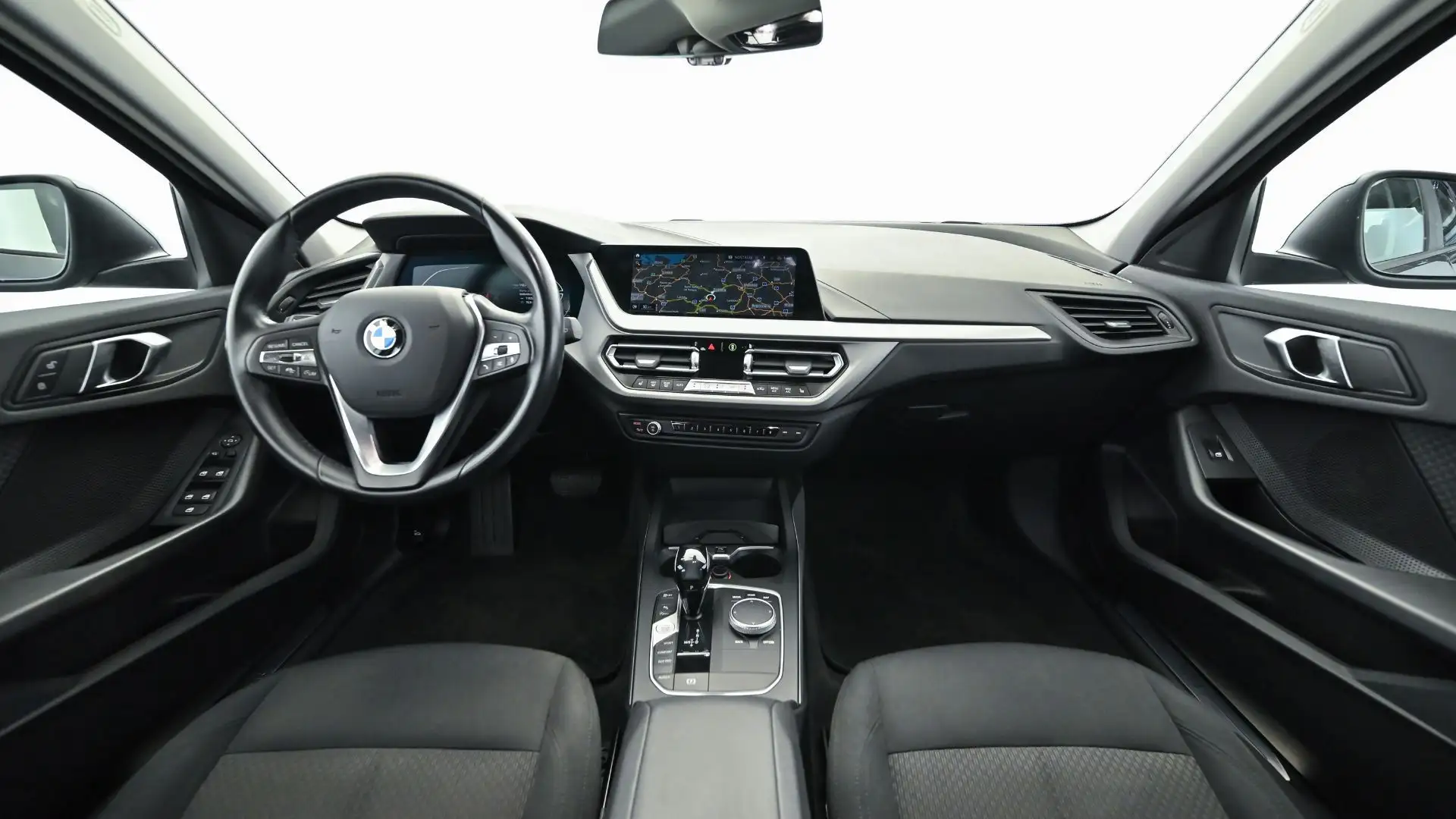 BMW 120 d xDrive Aut. ***HEAD UP | ACC | LiveCockpit*** Silber - 2