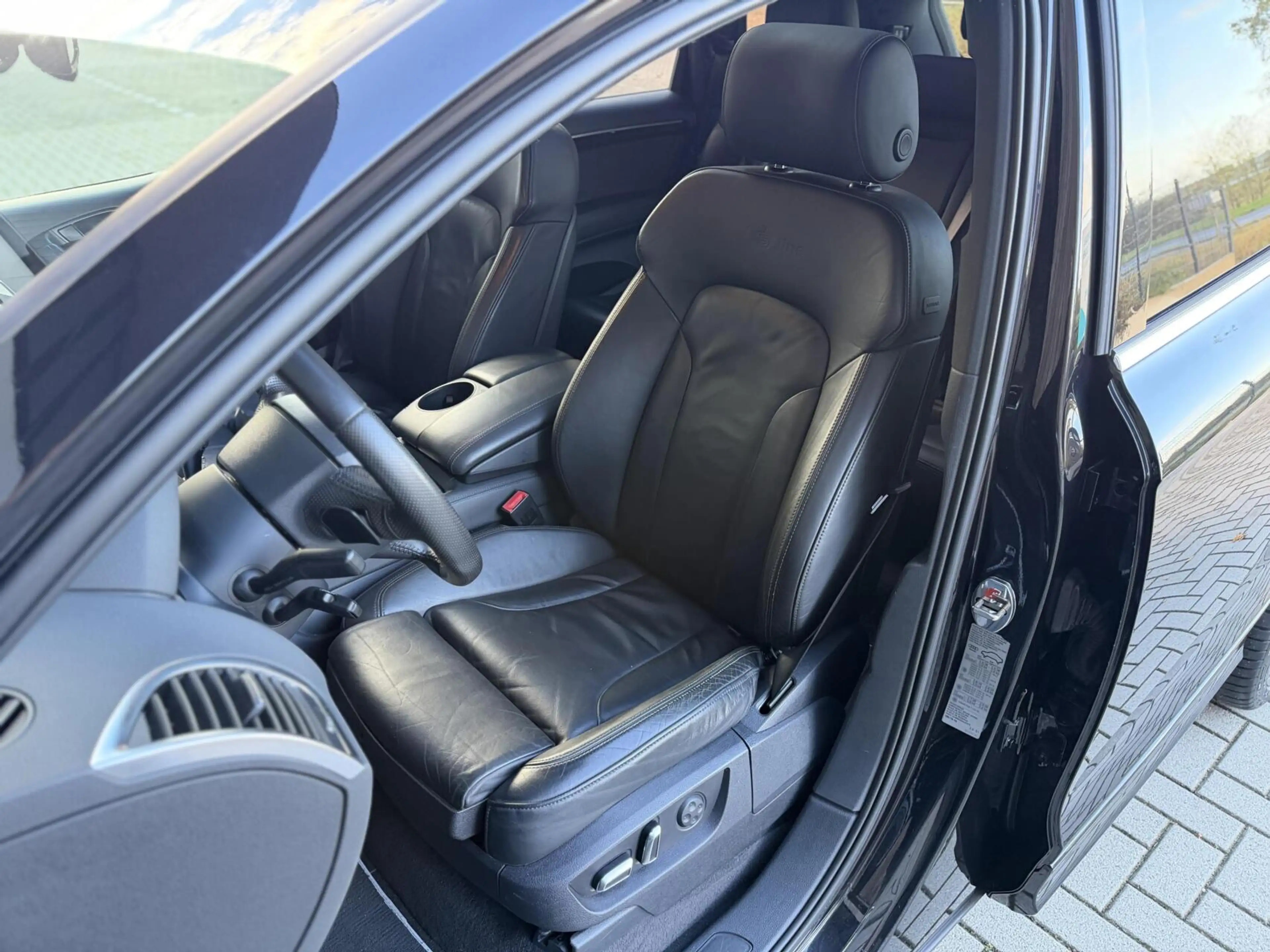 Audi Q7 4.2 FSI quattro Pro Line+ 5+2 | V8 | S-LINE | PANO — photo 4