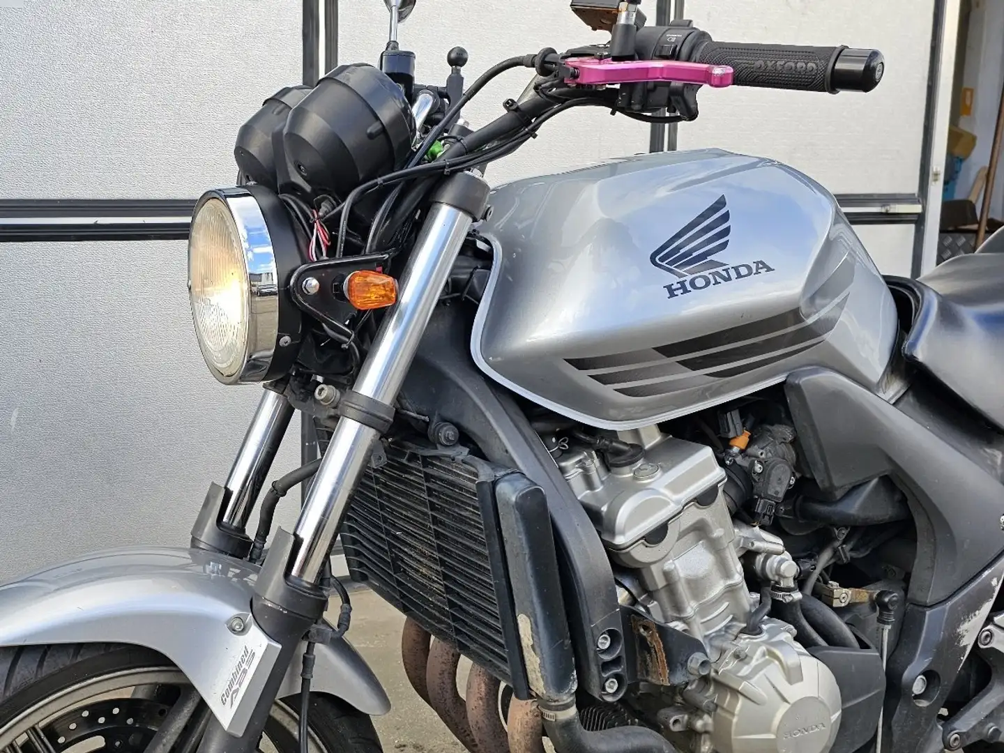 Honda CBF 600 Grau - 2
