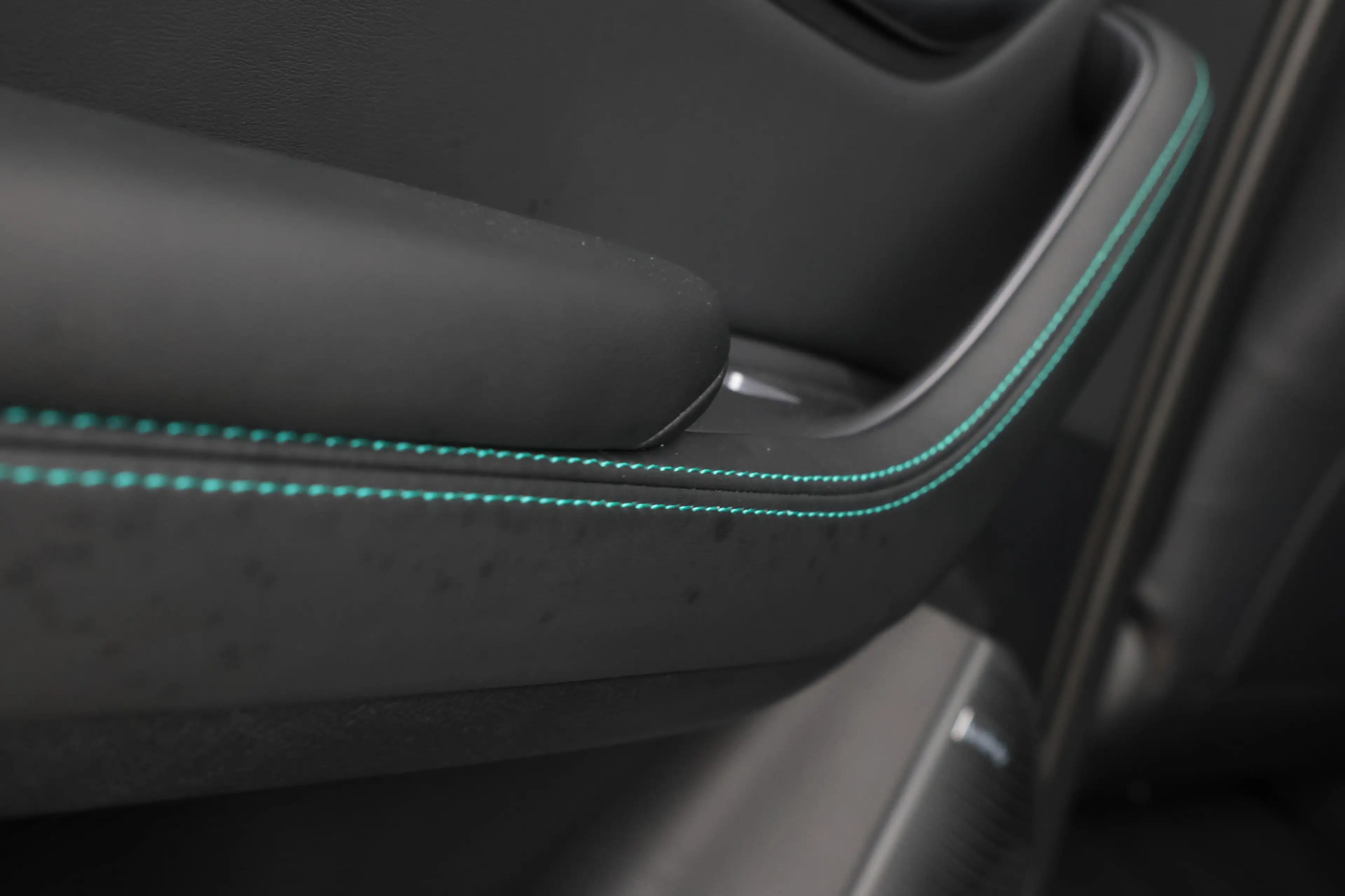 BYD Seal U 1.5 DM-i FWD Boost — photo 30
