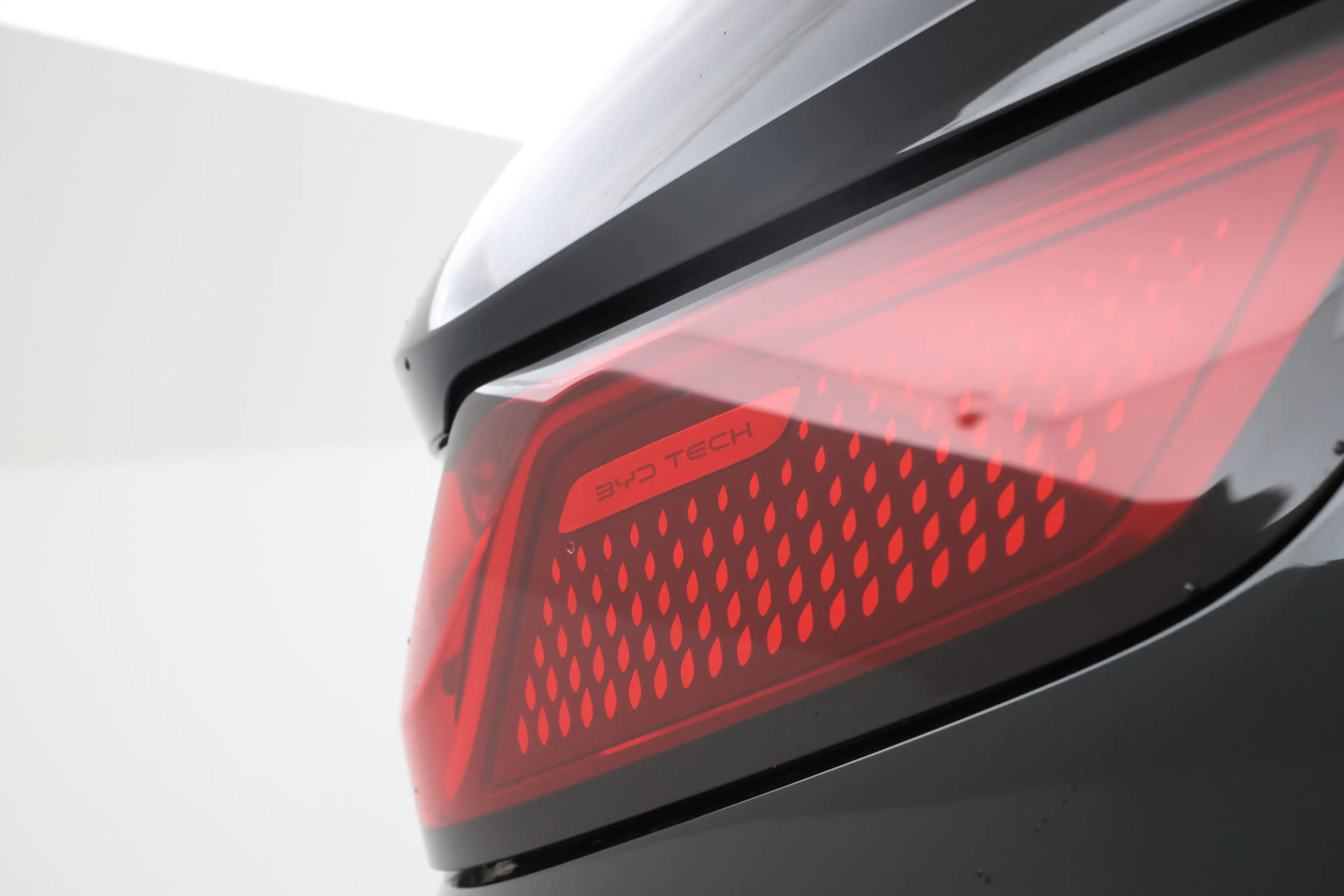 BYD Seal U 1.5 DM-i FWD Boost — photo 17