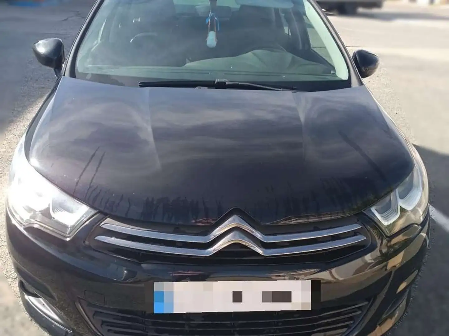 Citroen C4 1.6BlueHDI Live Edition 100 Negro - 1