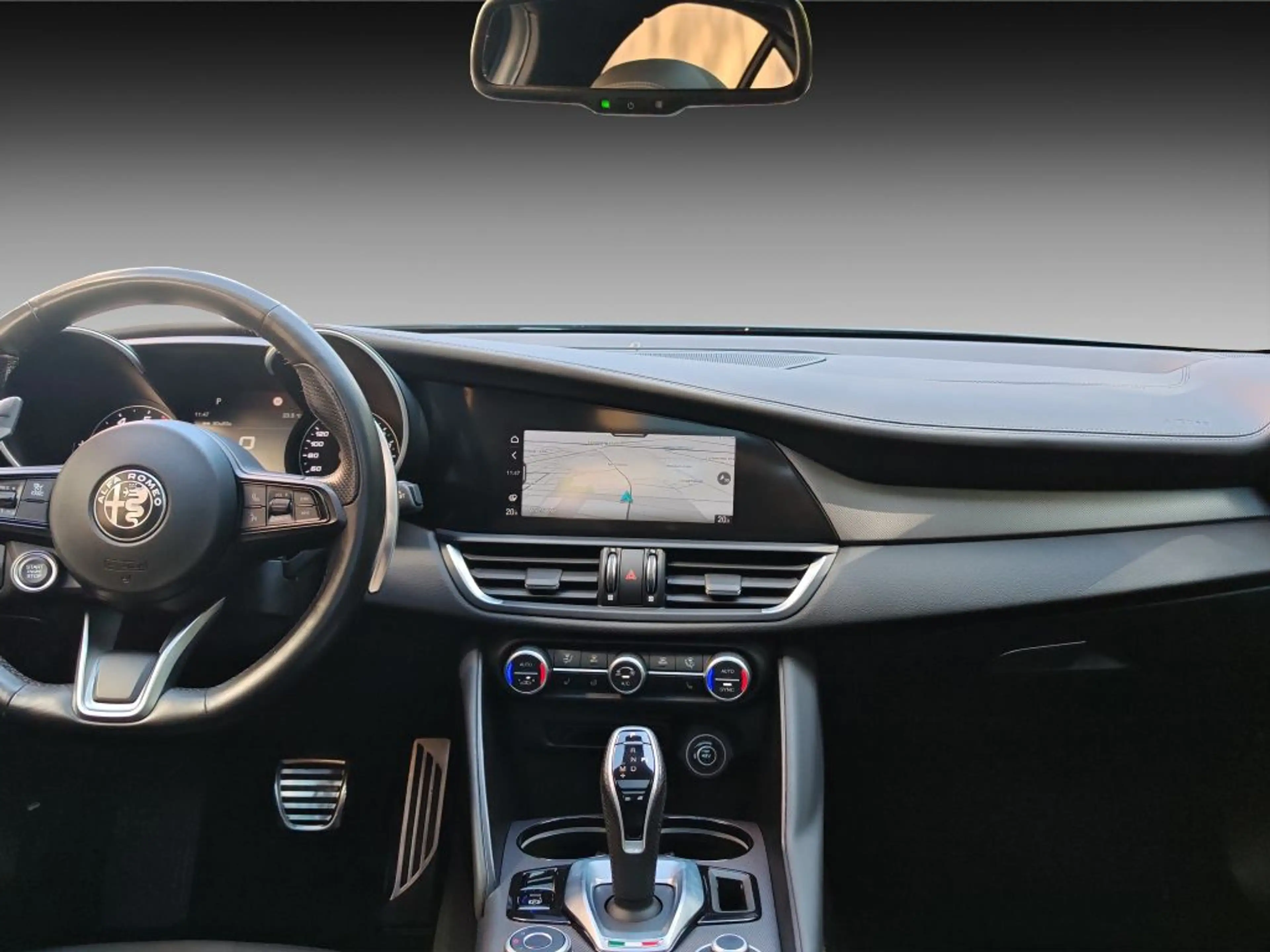 Alfa Romeo Giulia GIULIA 280PS VELOCE PANORAMA PREMIUM ASSISTENZP — photo 8