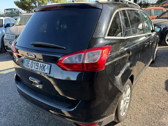 Ford Grand C-Max view 5