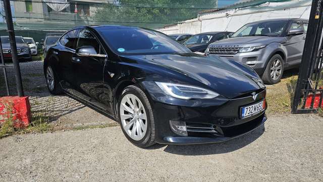 Tesla Model S 100D Allradantrieb