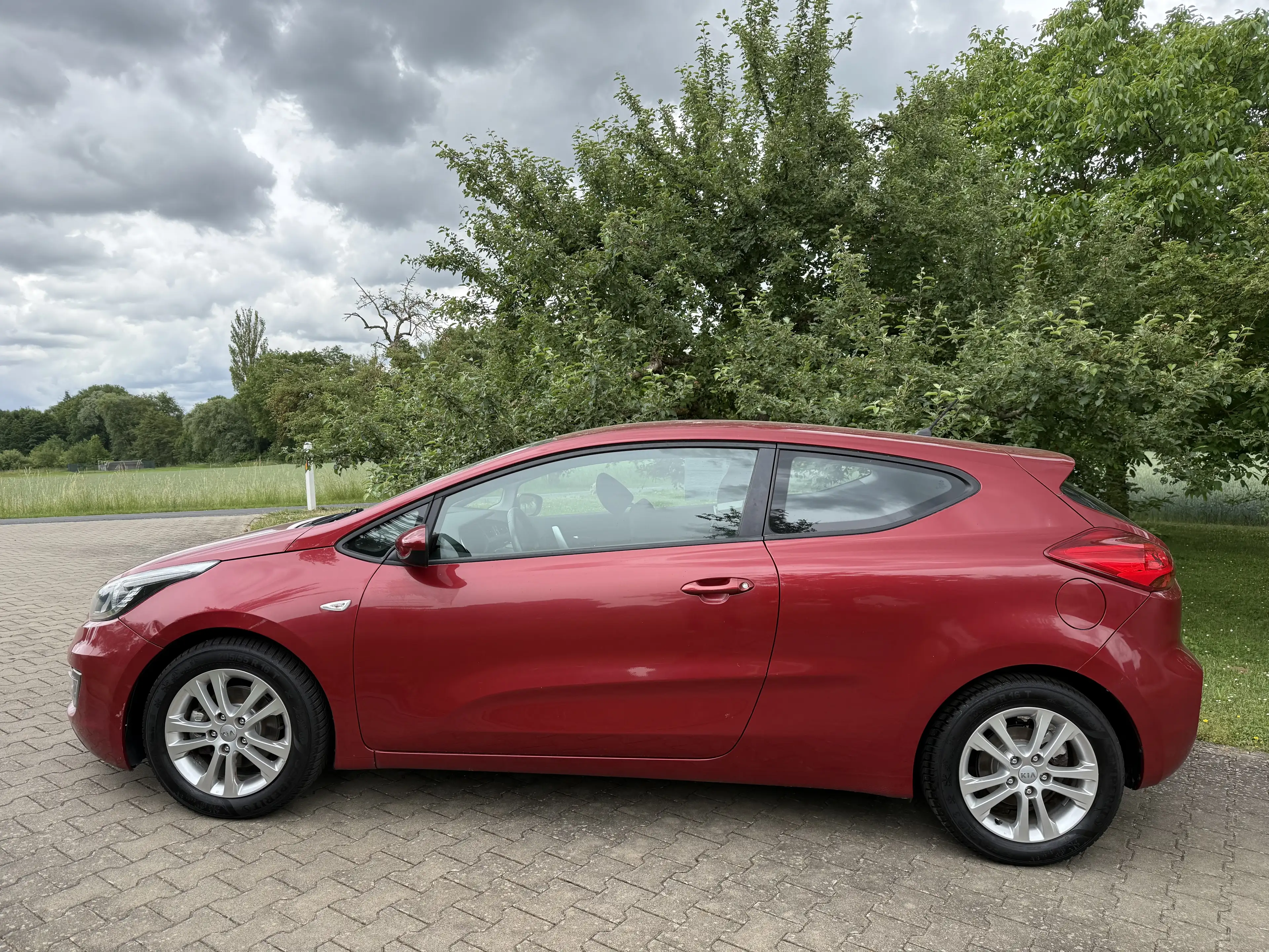 Kia Ceed / cee'd 1.6 GDI Vision*1,Hand 96.000 Km* Klima TÜV Neu — photo 6