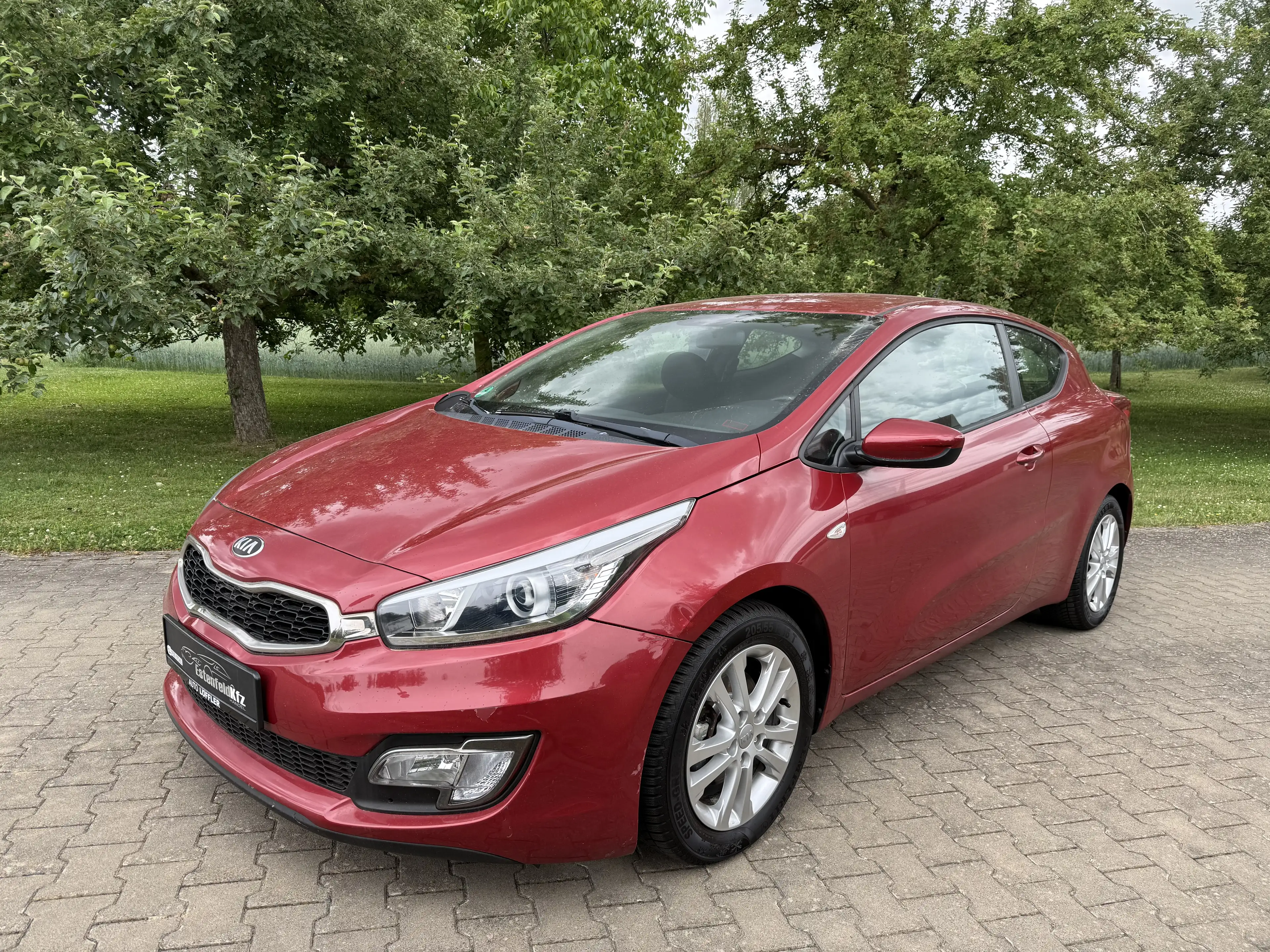 Kia Ceed / cee'd 1.6 GDI Vision*1,Hand 96.000 Km* Klima TÜV Neu