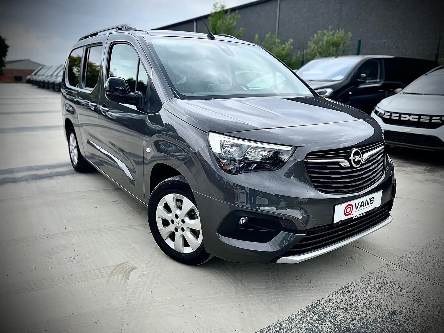 Opel Combo-e Life Combo Electric E 50kWh XL Edition Grijs - 2