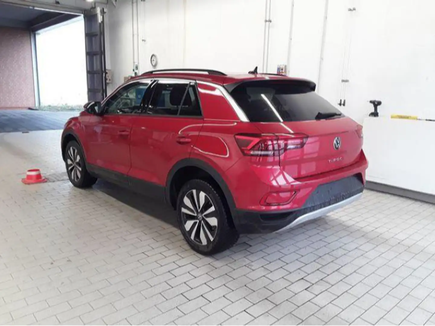 Volkswagen T-Roc T-ROC MOVE 1.0 TSI LED NAV PARKLENK SHZ APP DAB+ Rouge - 2