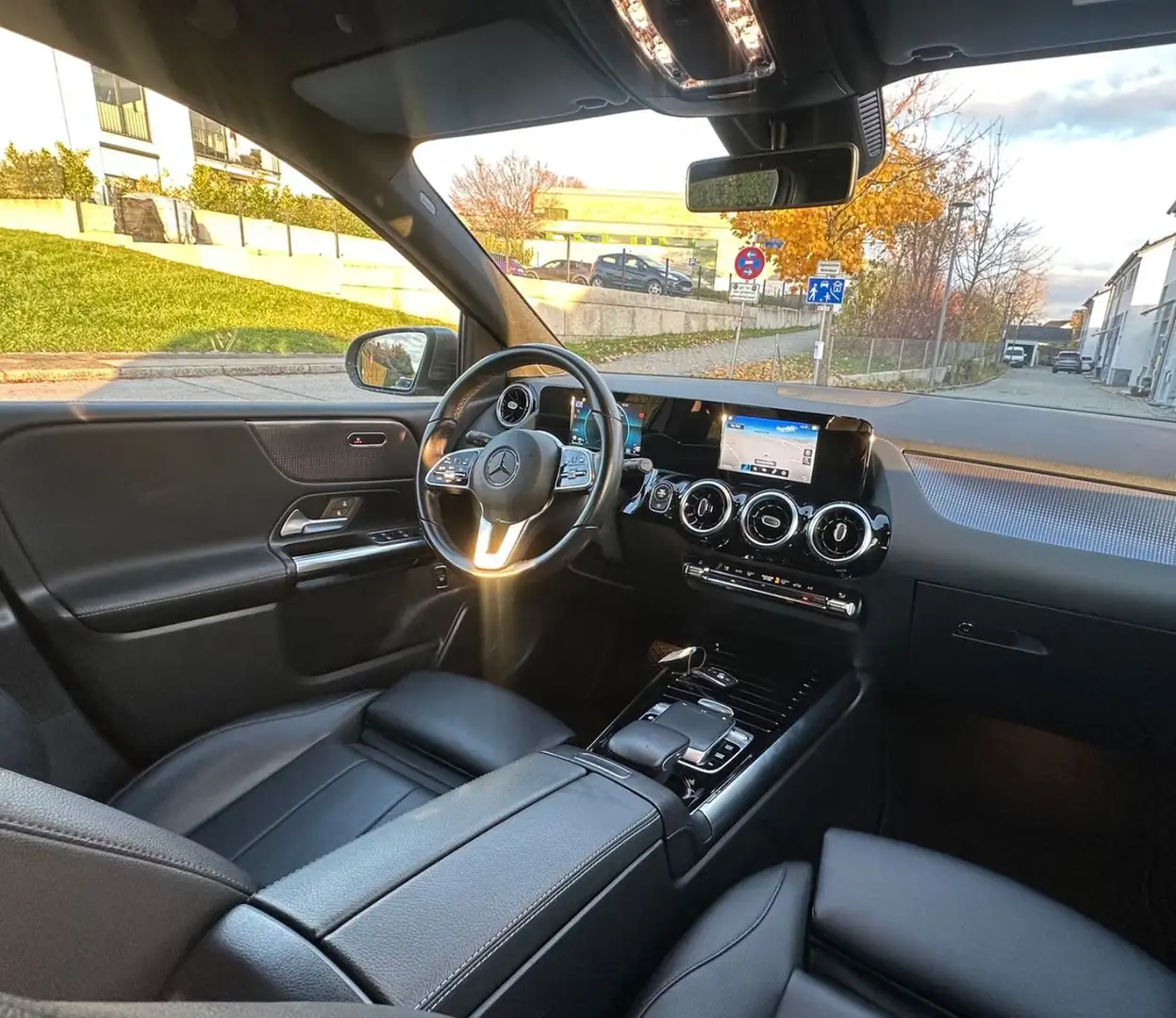 Mercedes-Benz B 180 d Progressive-Navi-PDC-SZH-Leder Euro6 Grau - 1