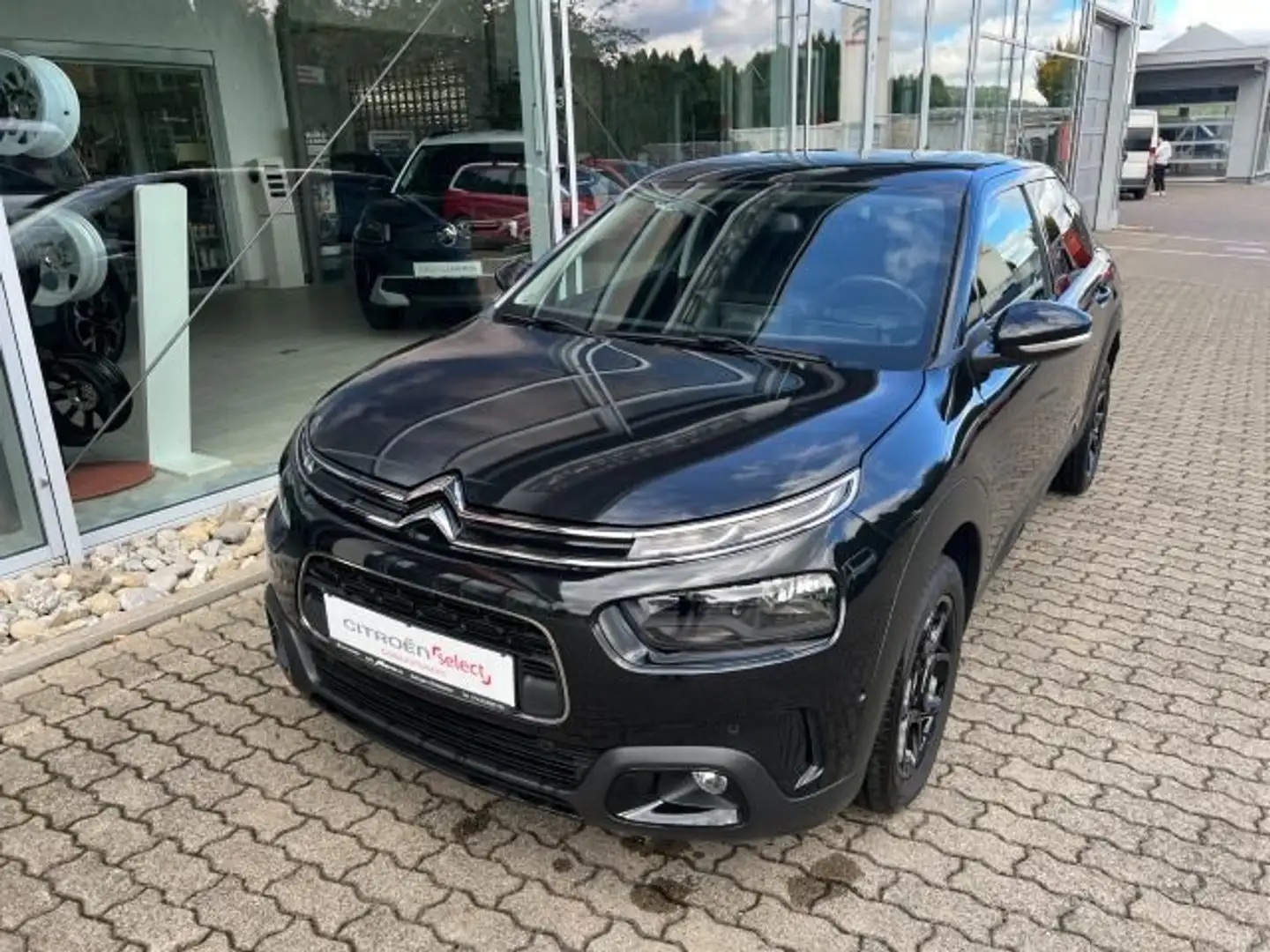 Citroen C4 Cactus 1.2 PureTech 110 Shine Schwarz - 1