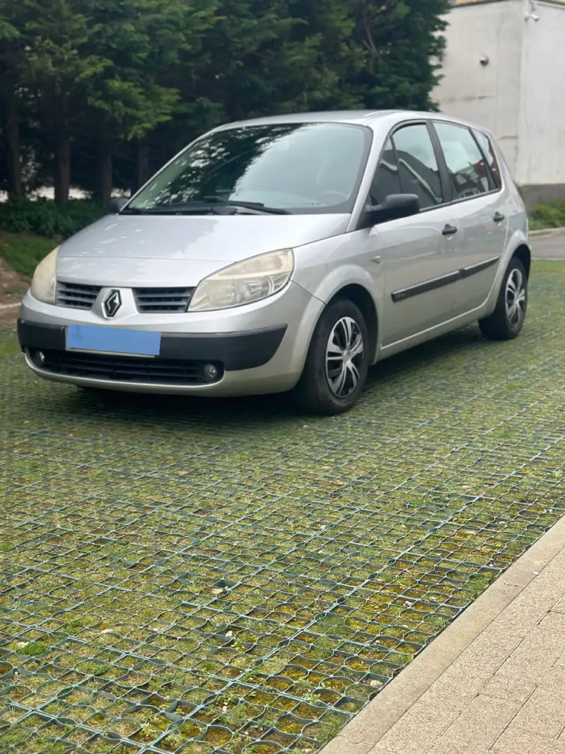 Renault Scenic 1.6 16V Confort Authentique Grey - 1