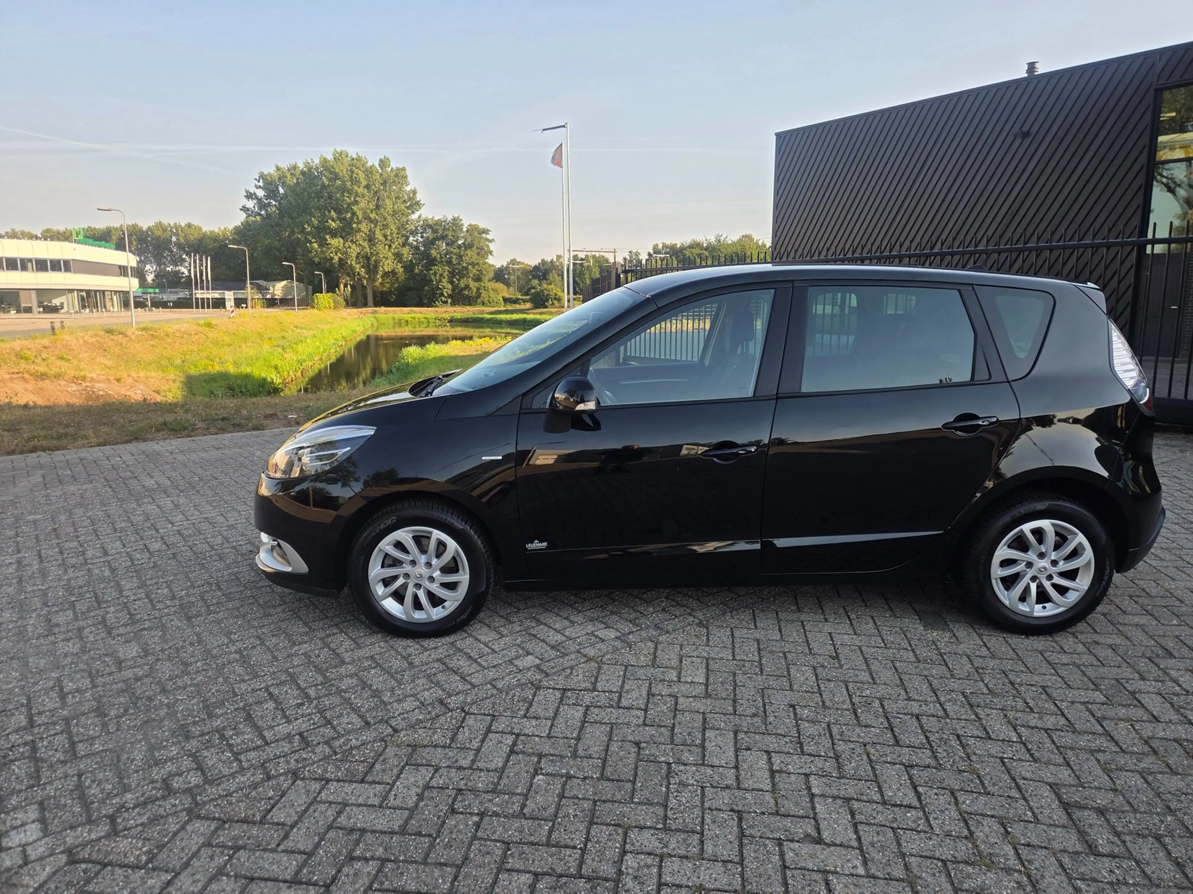 Renault Scenic 1.2 TCe Limited Dealer Onderhouden Zeer Mooie Auto — photo 3