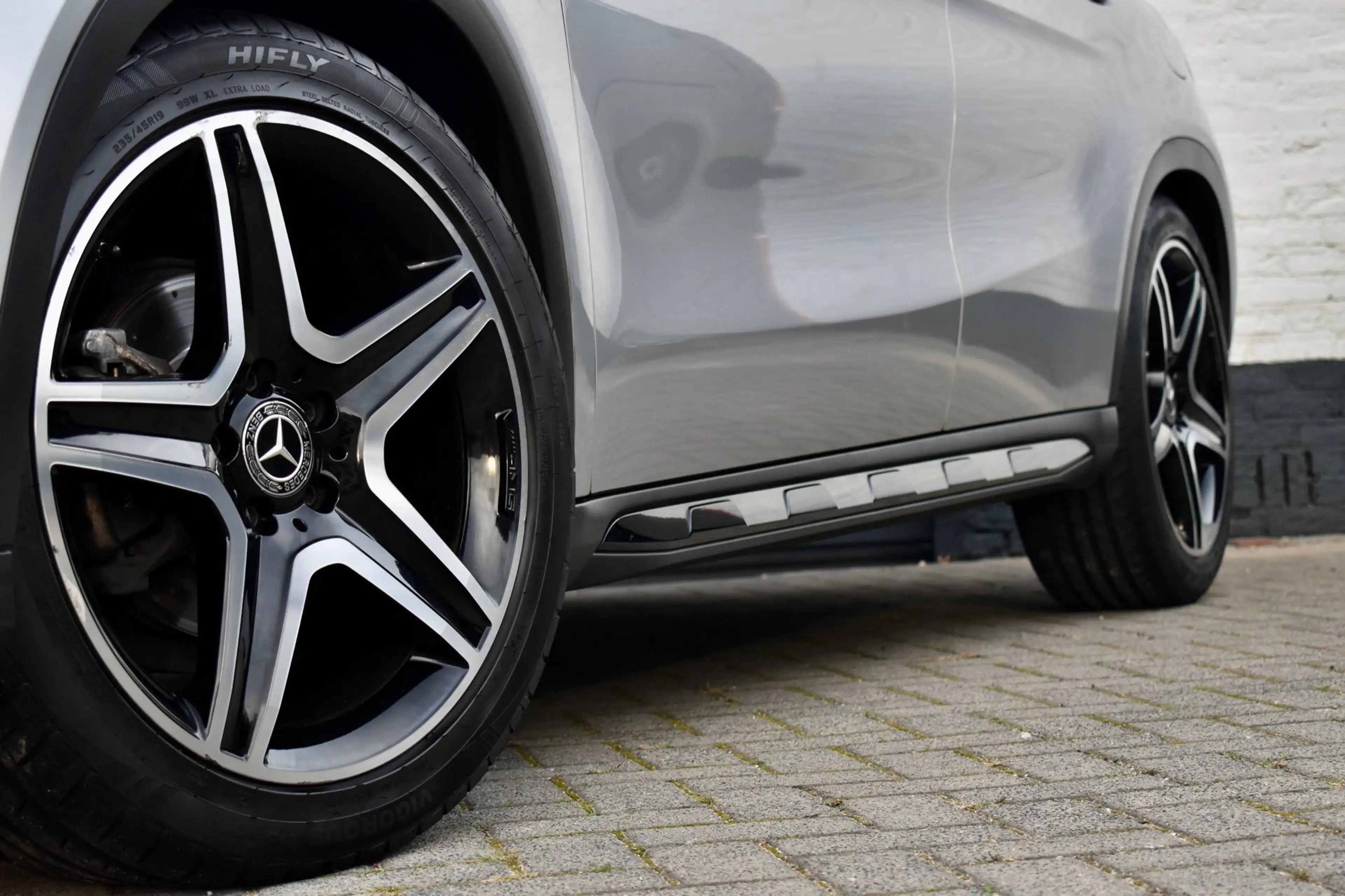 Mercedes-Benz GLA 180 Business Solution AMG|Pano|Camera|Cruise|Navi — photo 31