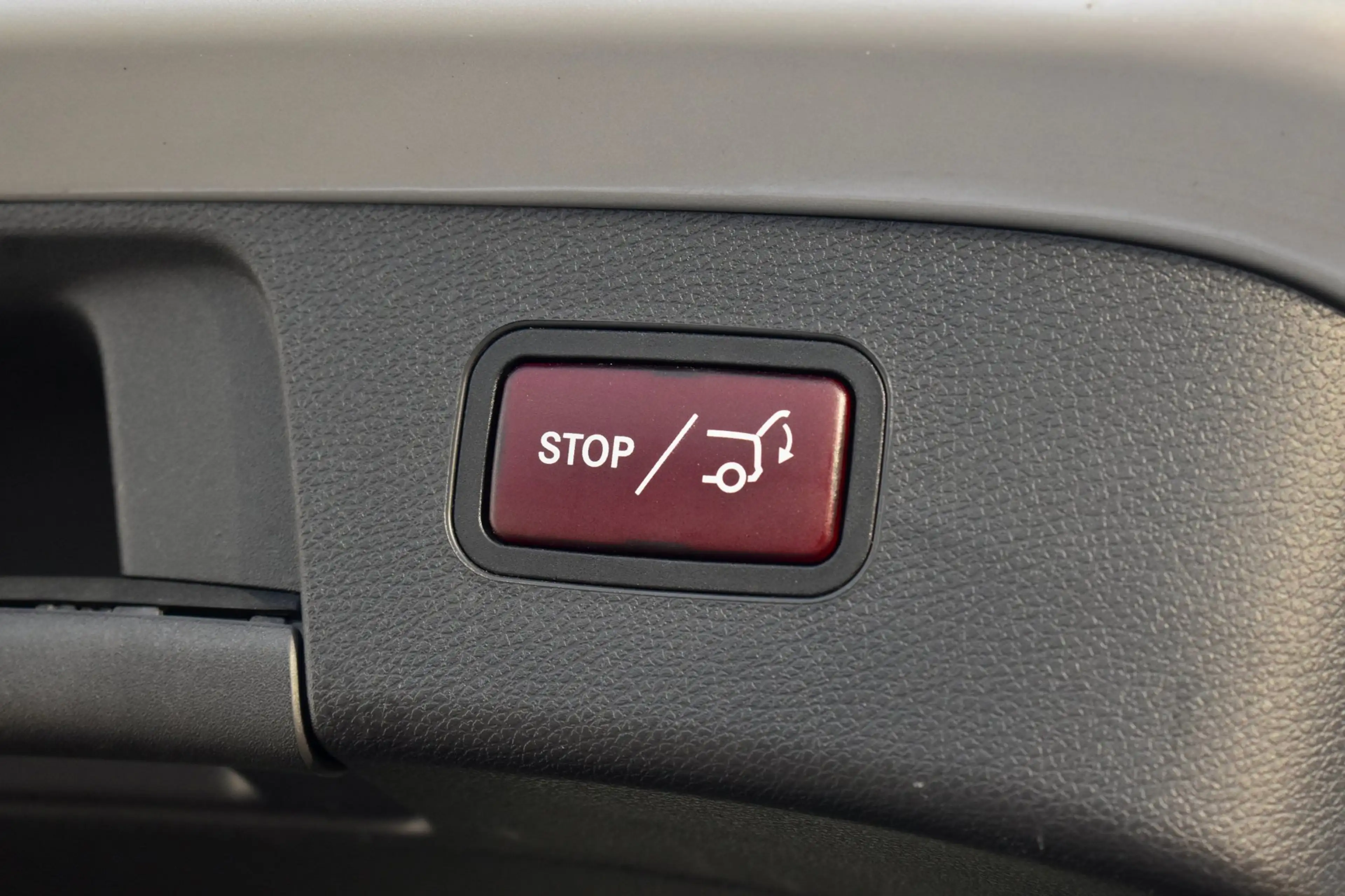 Mercedes-Benz GLA 180 Business Solution AMG|Pano|Camera|Cruise|Navi — photo 26