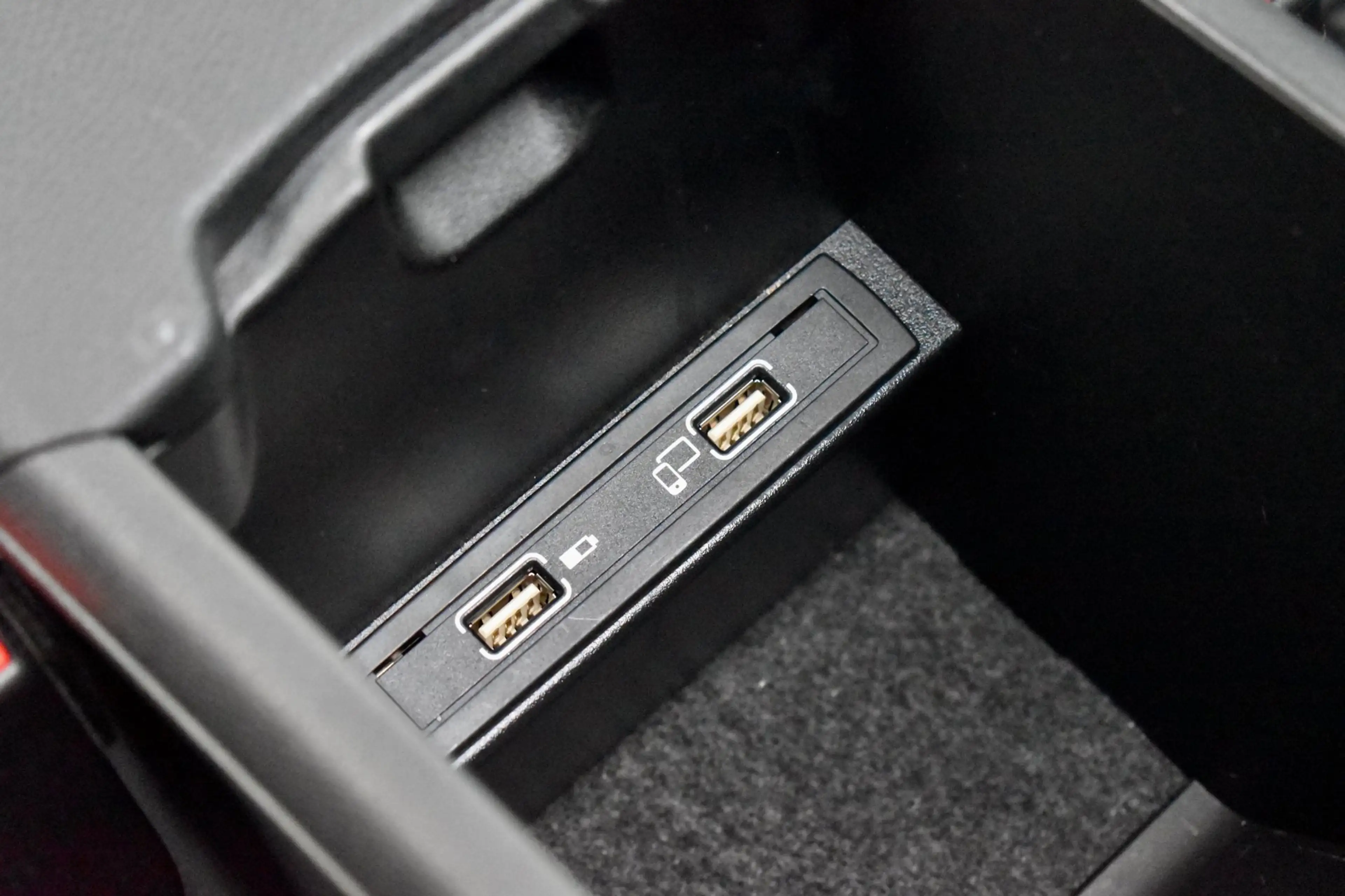 Mercedes-Benz GLA 180 Business Solution AMG|Pano|Camera|Cruise|Navi — photo 24