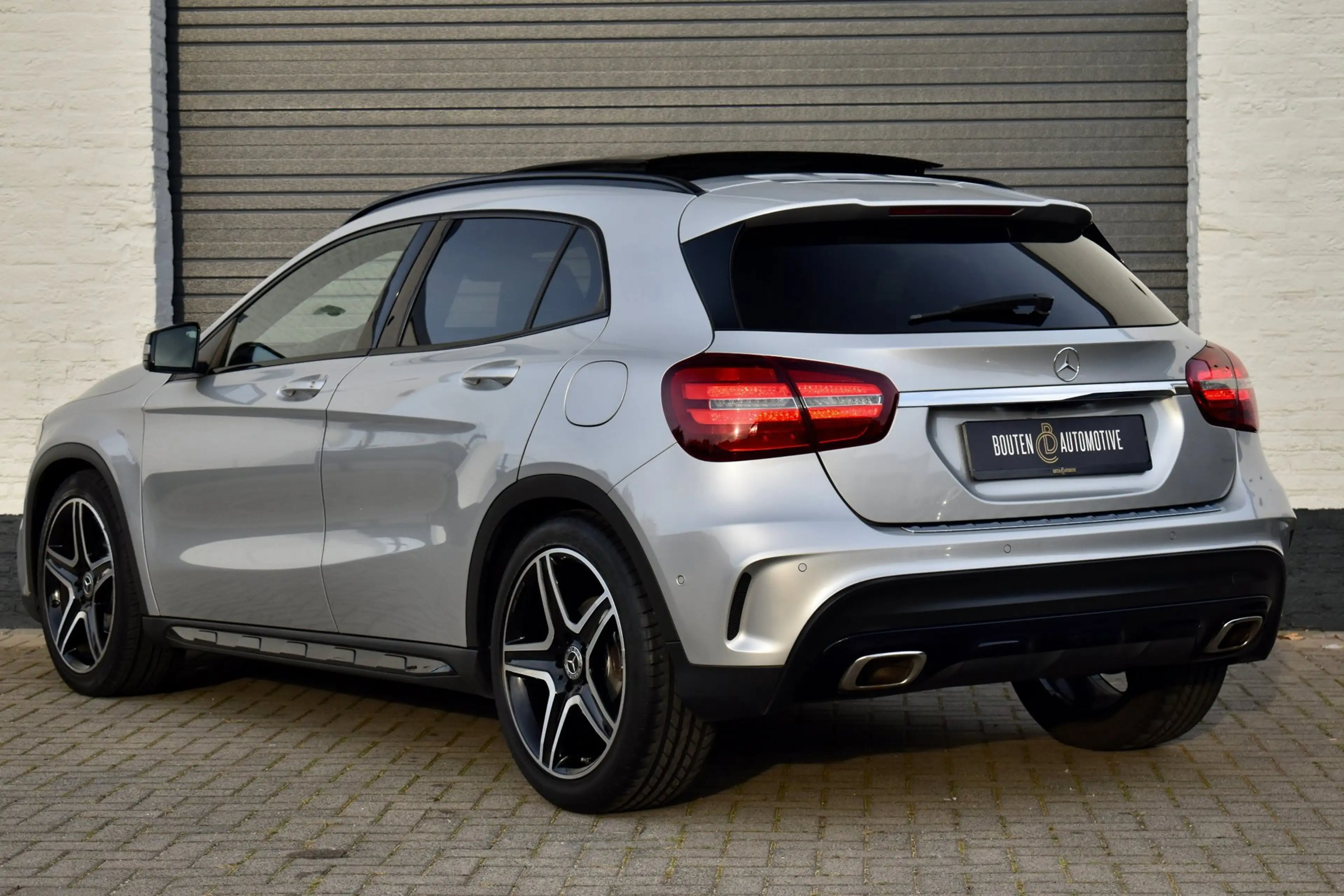 Mercedes-Benz GLA 180 Business Solution AMG|Pano|Camera|Cruise|Navi — photo 7