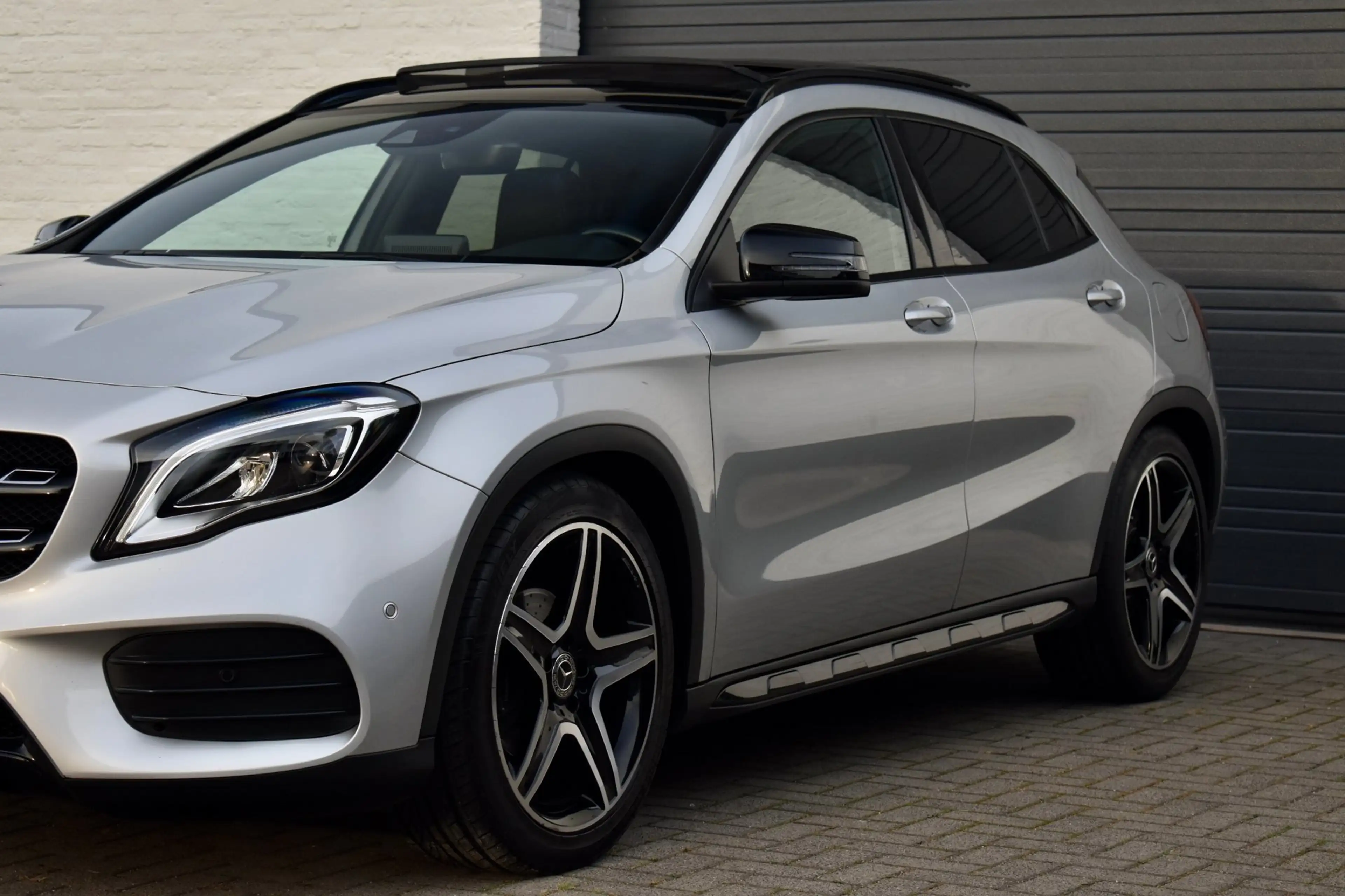 Mercedes-Benz GLA 180 Business Solution AMG|Pano|Camera|Cruise|Navi — photo 41