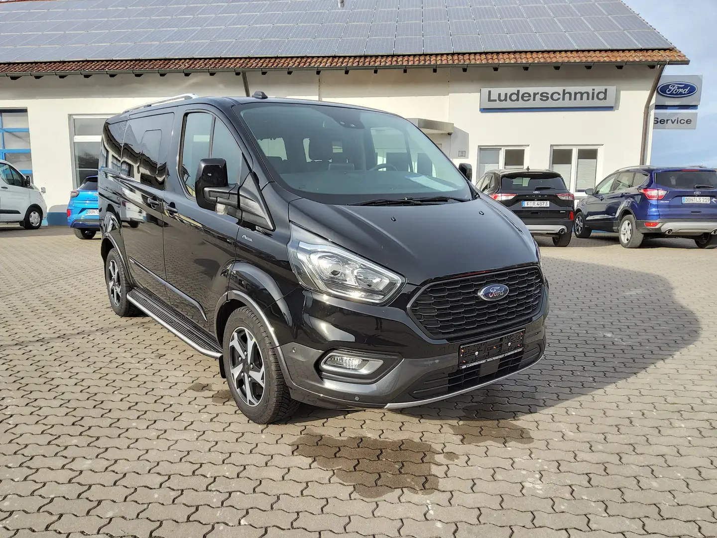 Ford Tourneo Custom 320 L1 Tourneo Active crna - 1