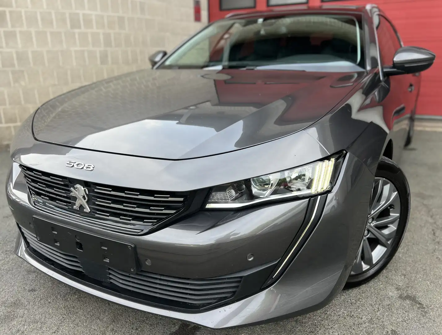 Peugeot 508 SW 1.5 BlueHDi Allure S&S ( 7.809 € HTVA ) Gris - 1