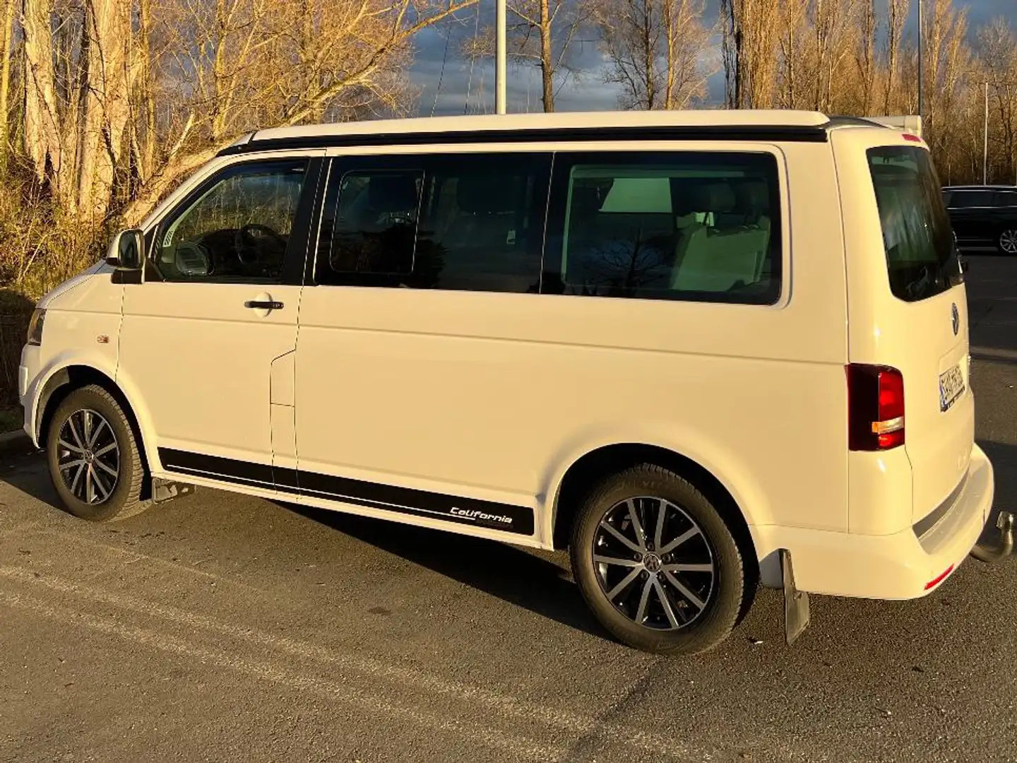 Volkswagen T5 California Beach Bílá - 1
