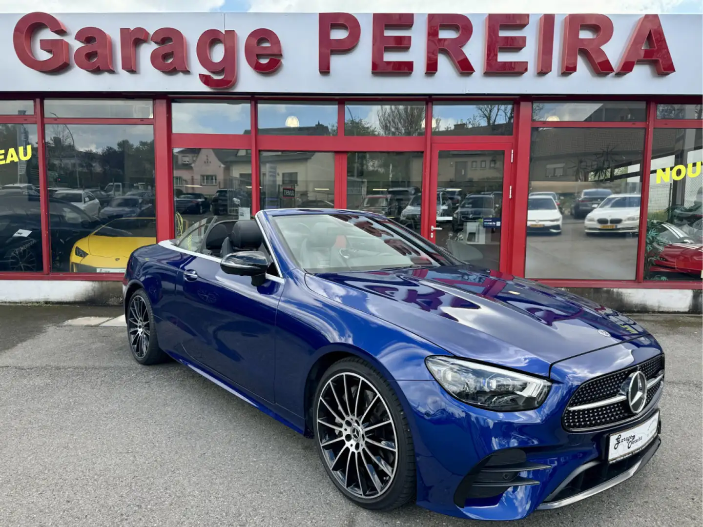 Mercedes-Benz E 300 CABRIO AMG LINE SOFTCLOSE BURMESTER CUIR NAVI Bleu - 1