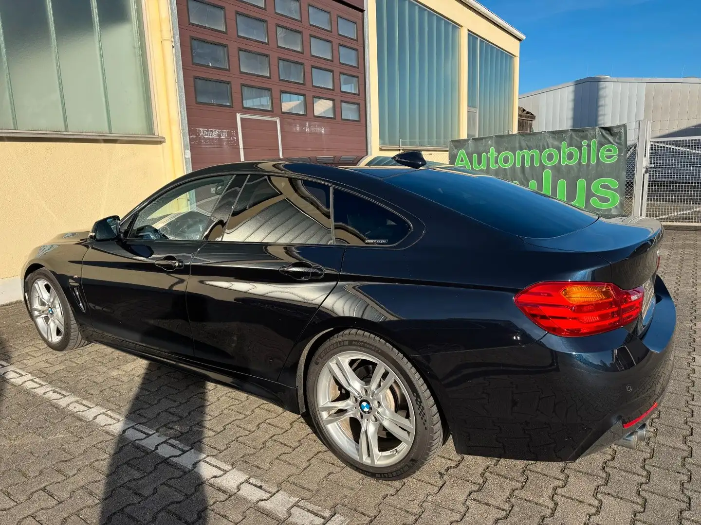 BMW 430 M-SPORT°AHK°HEADUP°KAMERA° Schwarz - 2