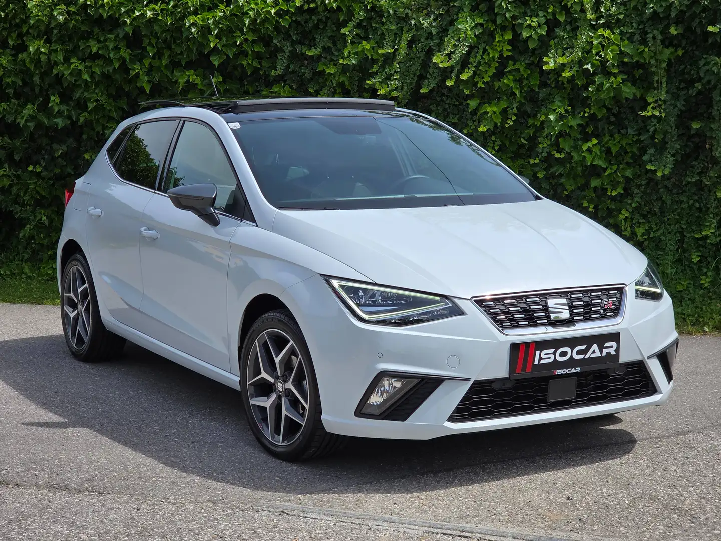 SEAT Ibiza 1,0 TSI / FR-LINE / PANO / KAMERA / ACC / 1.HAND / Weiß - 1