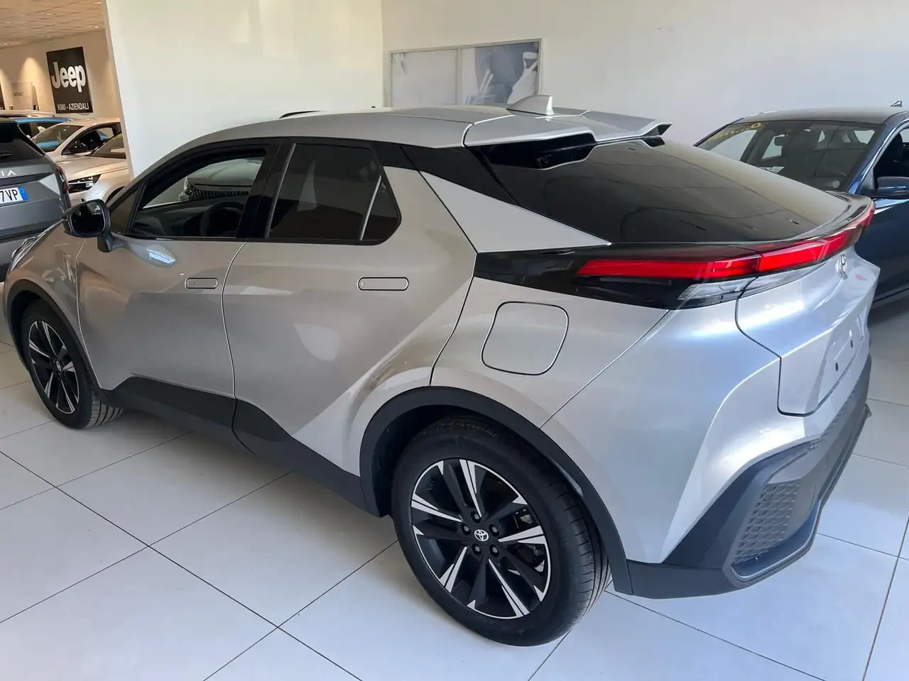 Toyota C-HR 2026 — фото 6