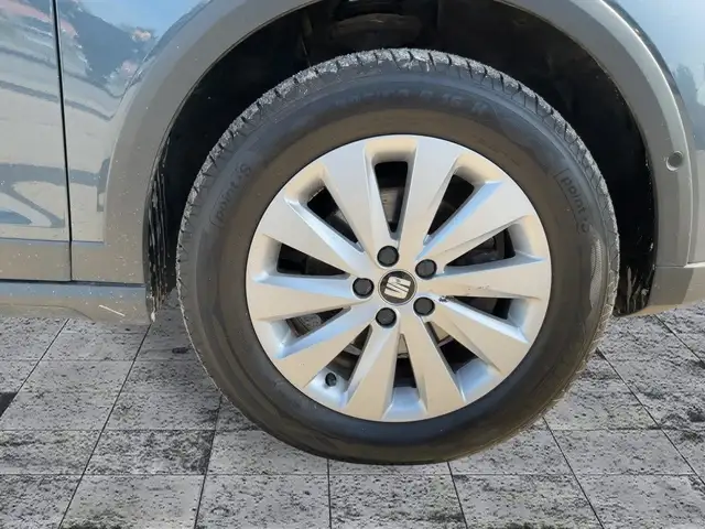 Seat Arona view 8