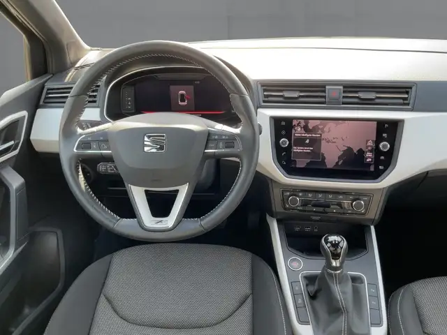Seat Arona view 9