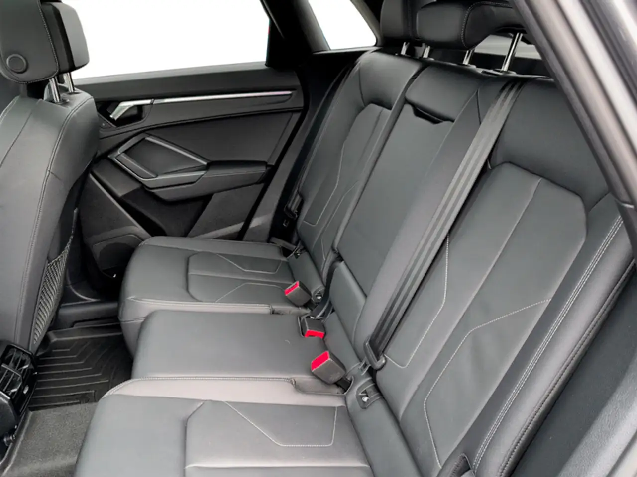 Audi Q3 снимка Audi Q3