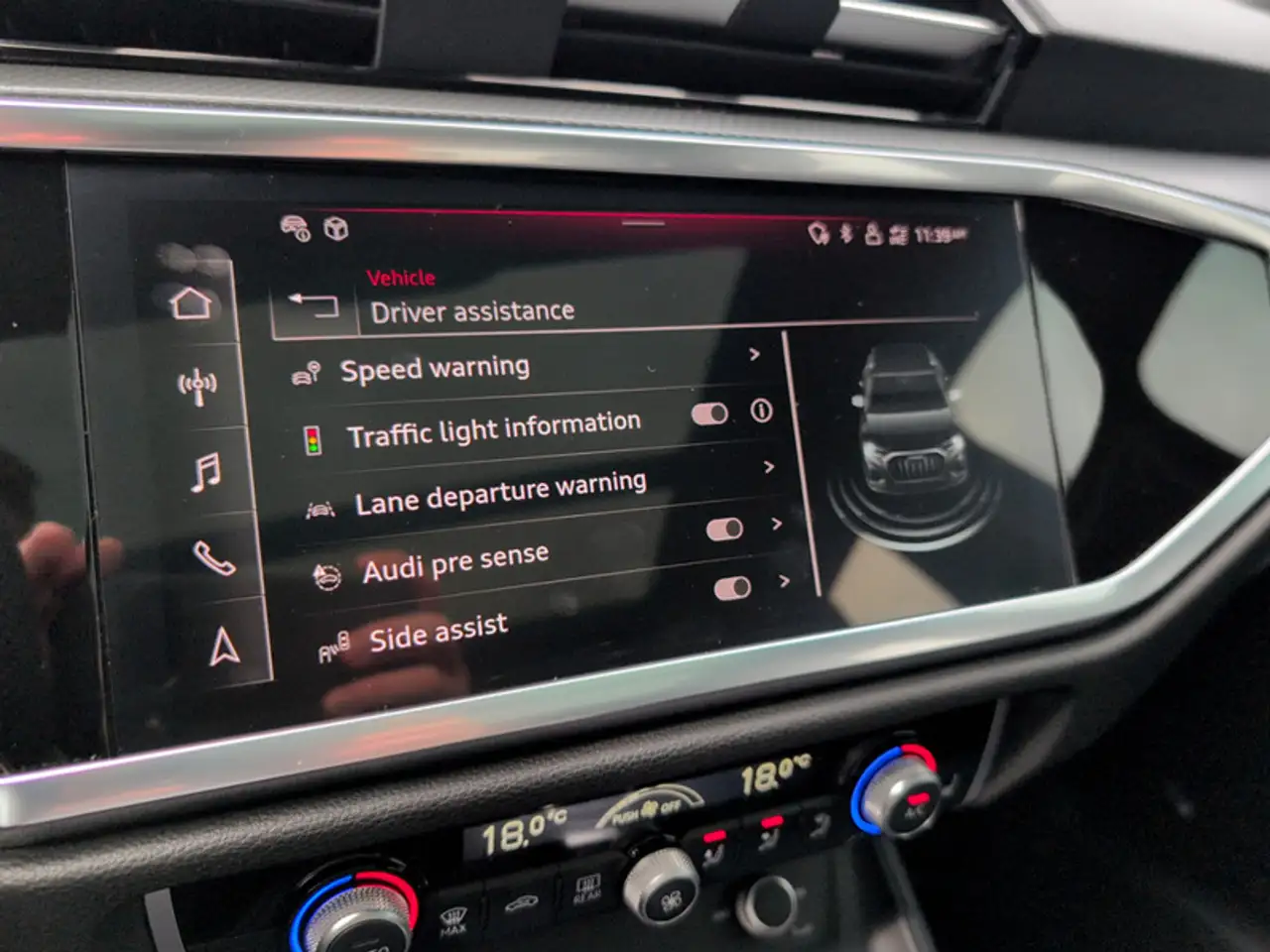 Audi Q3 снимка Audi Q3