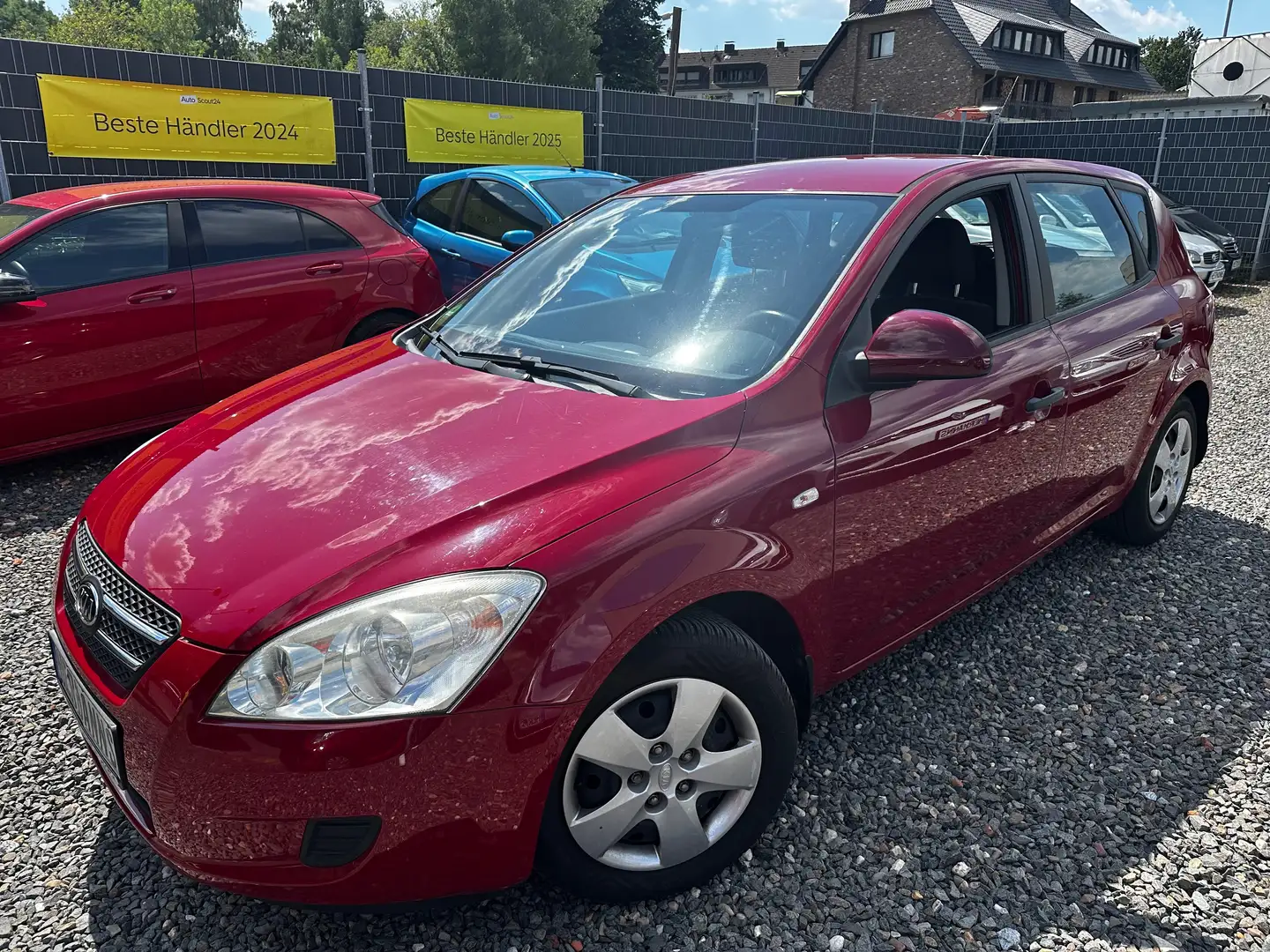 Kia Ceed / cee'd *KLIMAANLAGE / ALLWETTERREIFEN / TÜV NEU* Rojo - 1