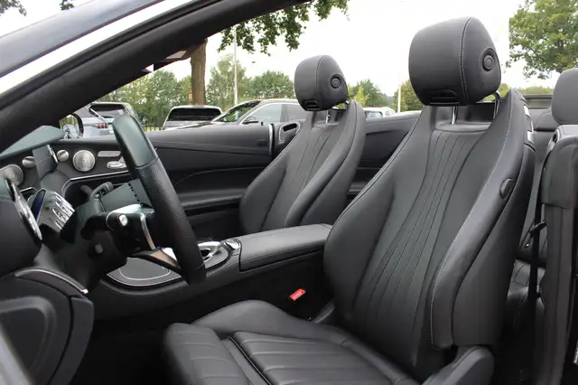 Mercedes-Benz E-Class view 4