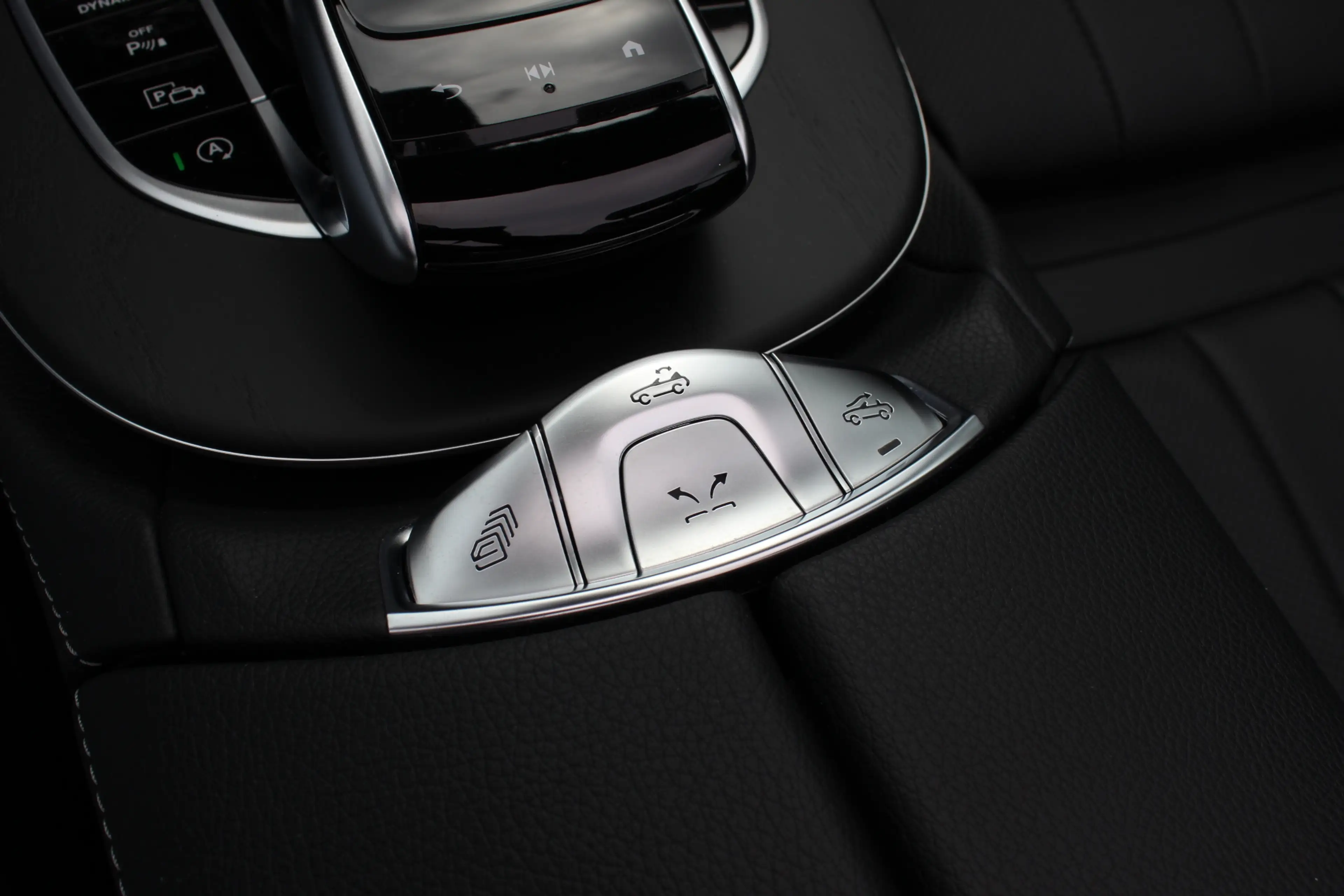 Mercedes-Benz E 200 Cabrio AMG Line / Nieuwstaat / Camera / Burmester — photo 33