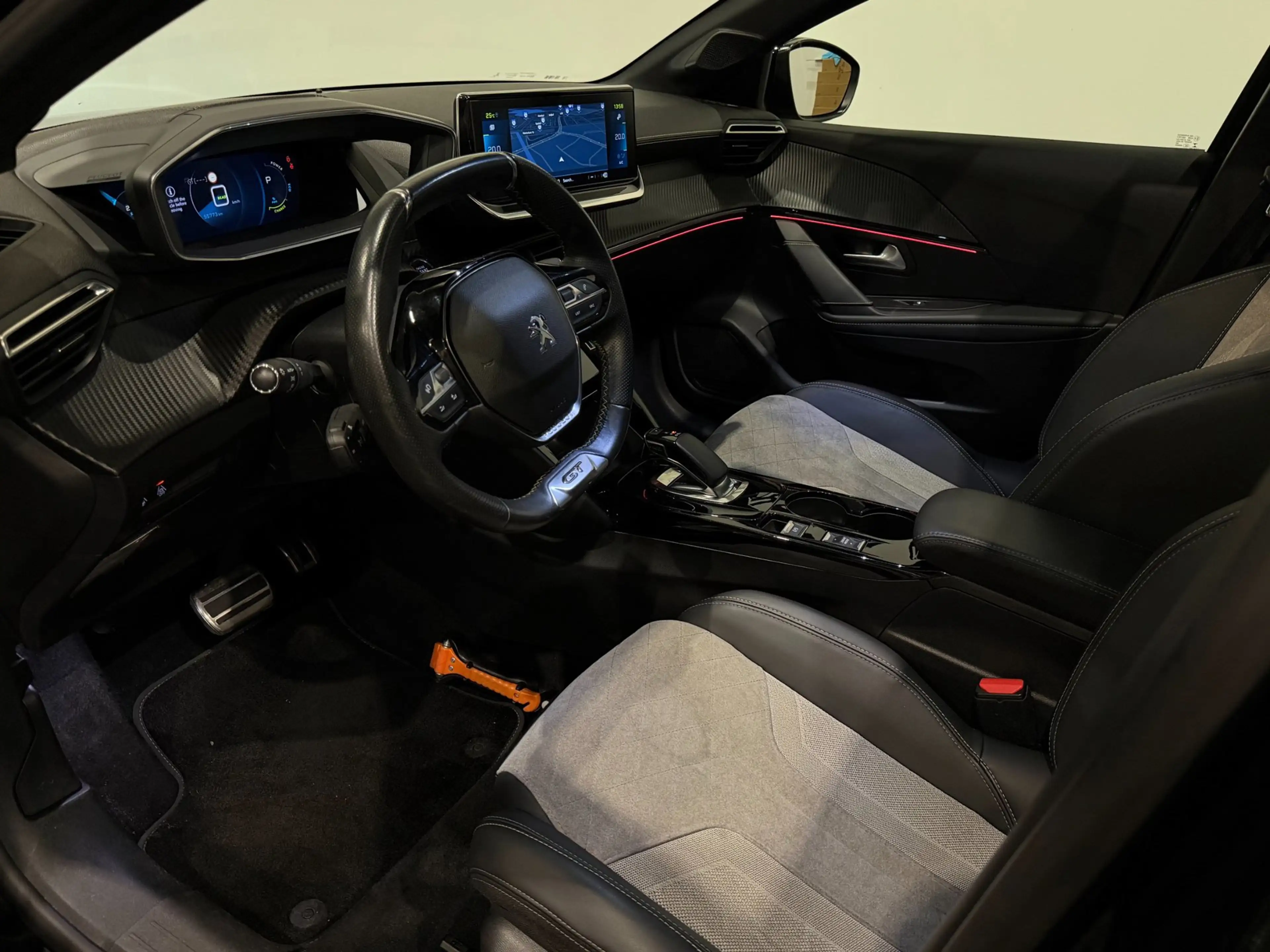 Peugeot e-208 EV GT 350 50 kWh SCHUIFDAK AIRCO NAVI STOELVER. CA — photo 15