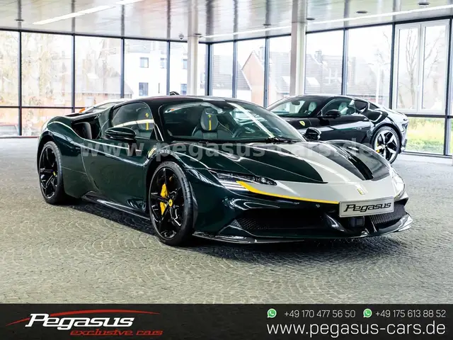Ferrari SF90 Stradale view 5