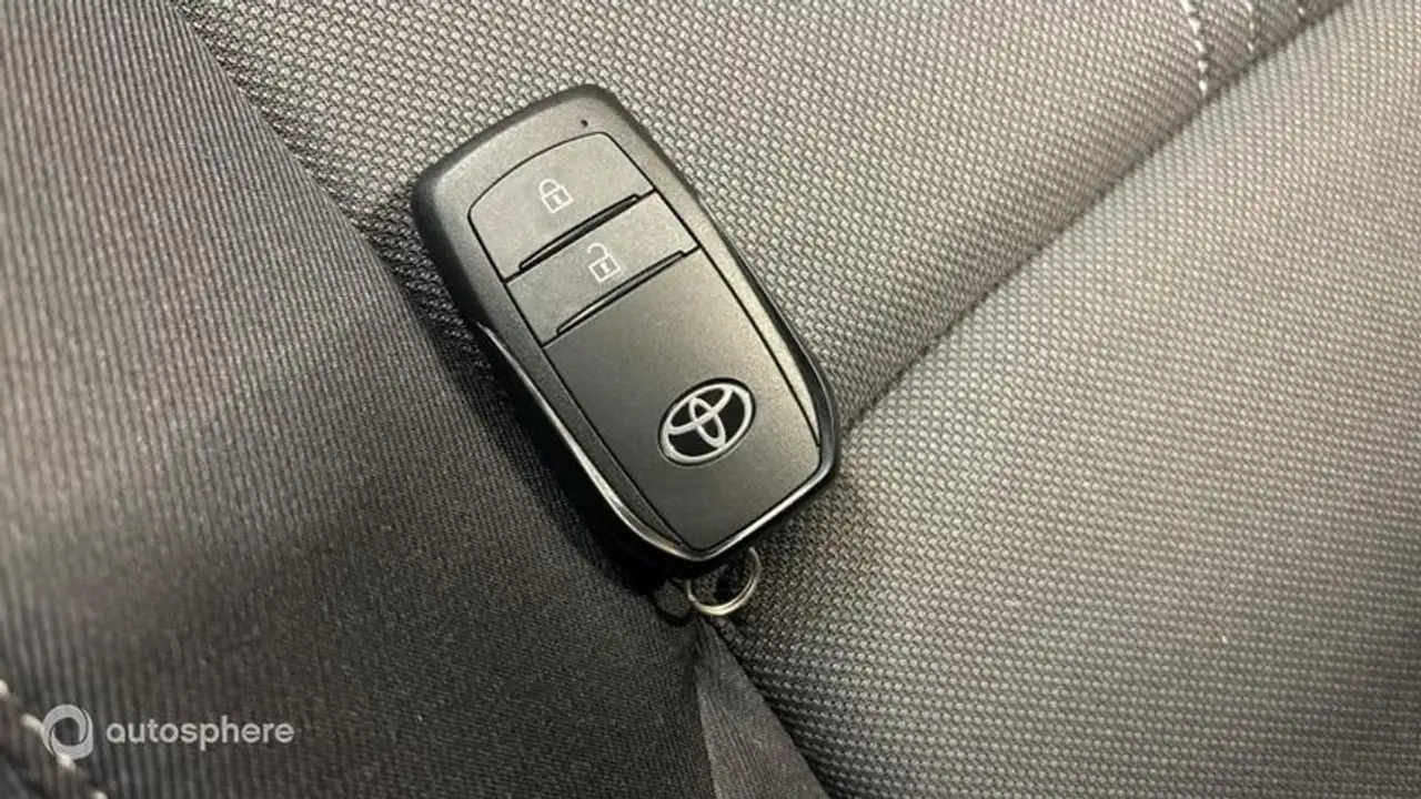 Toyota Yaris Yaris — photo 16
