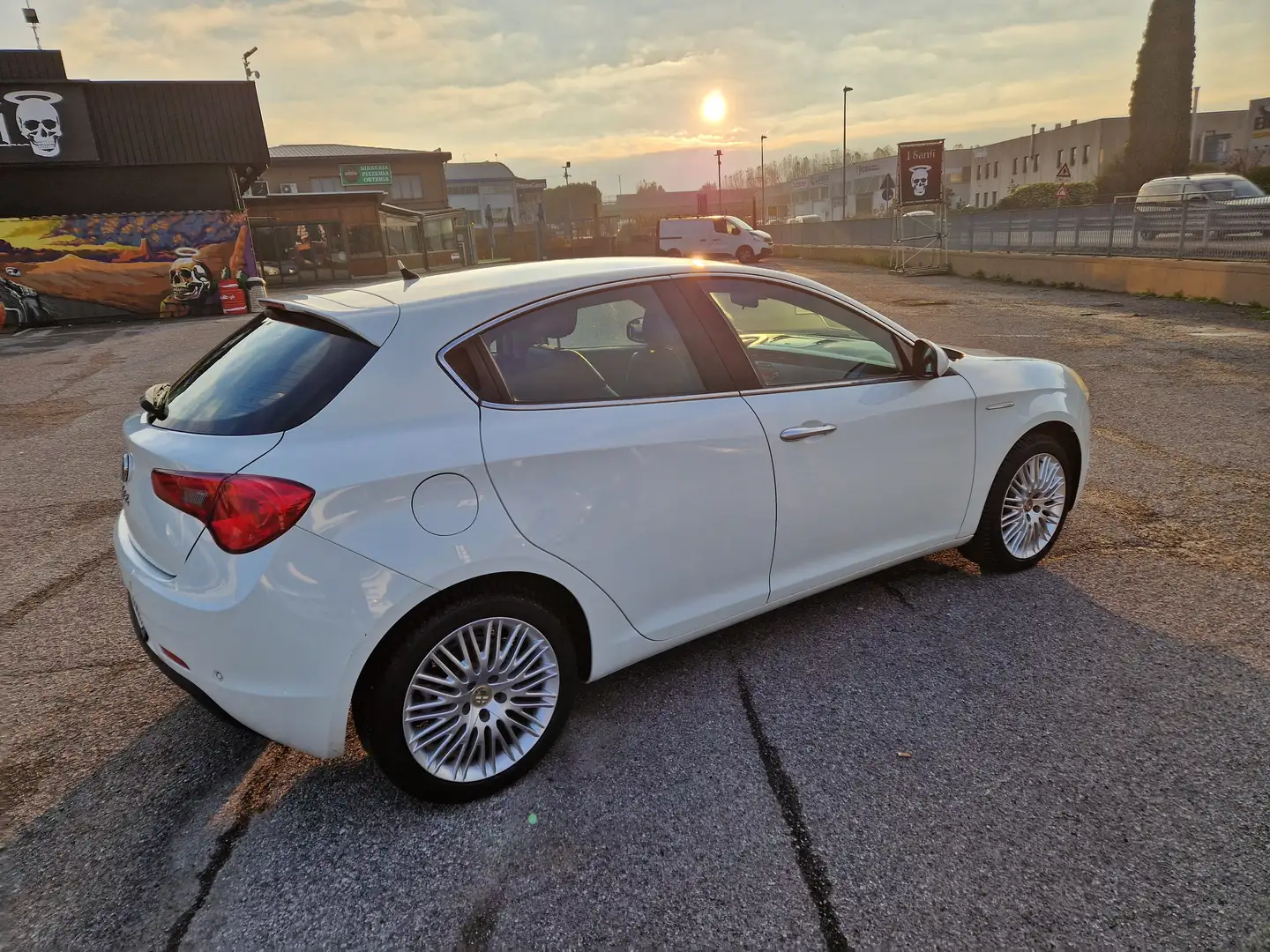 Alfa Romeo Giulietta Giulietta III 2010 1.6 jtdm(2) Distinctive Wit - 2