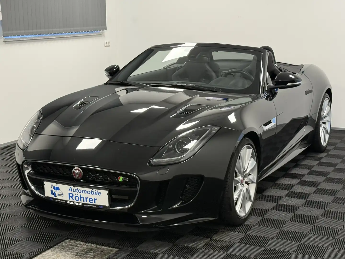 Jaguar F-Type 5.0 V8 Kompressor AWD R-Performance Schwarz - 2