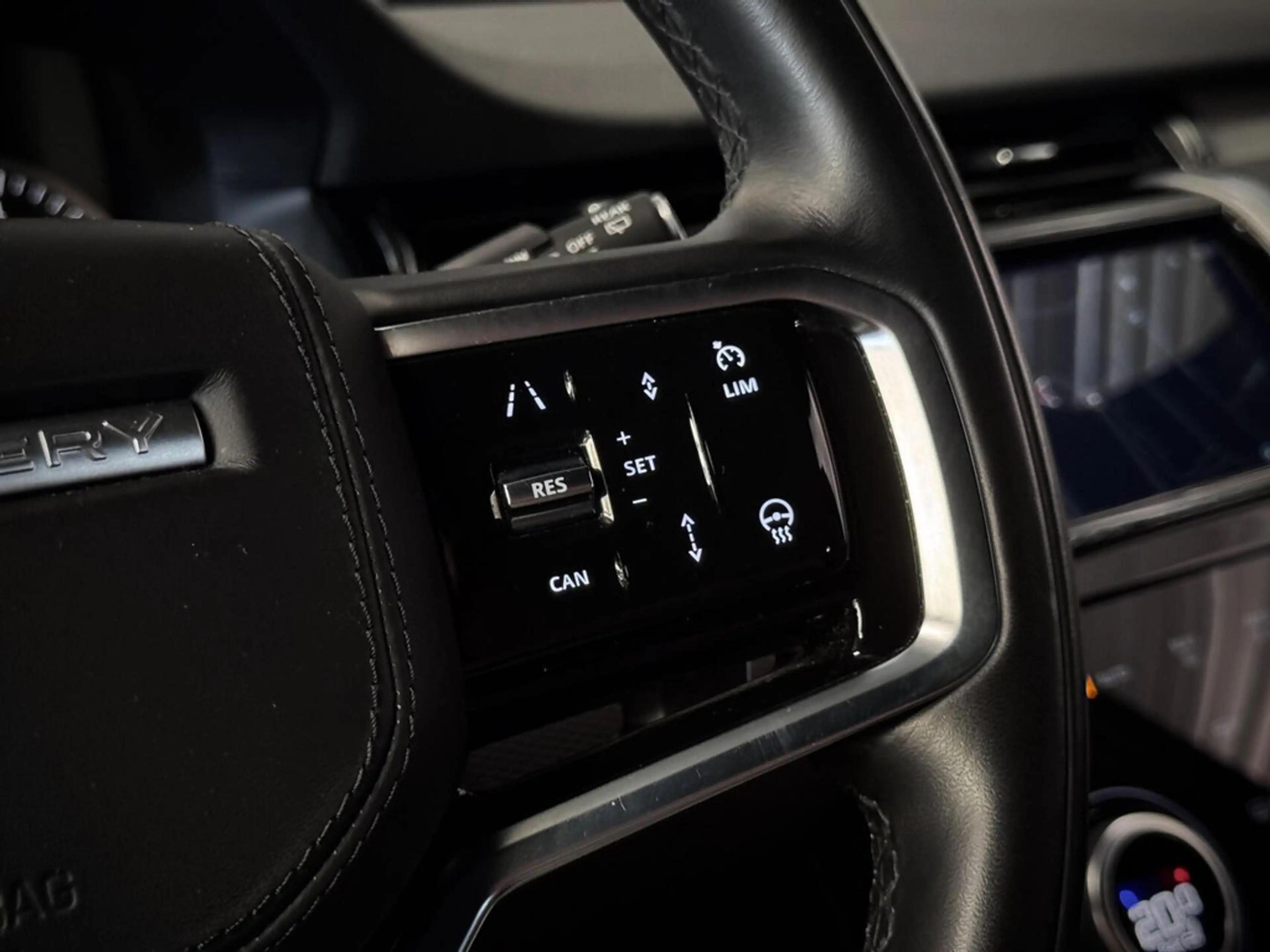 Land Rover Discovery Sport P300e 1.5 R-Dynamic SE | SOH 92% | Black Pack | Co — photo 39