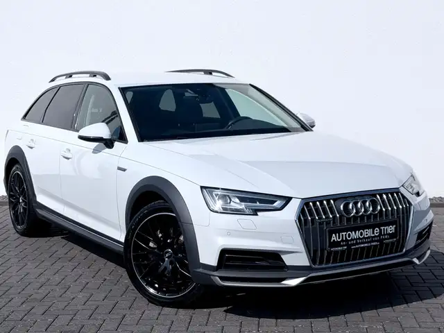 Audi A4 view 3