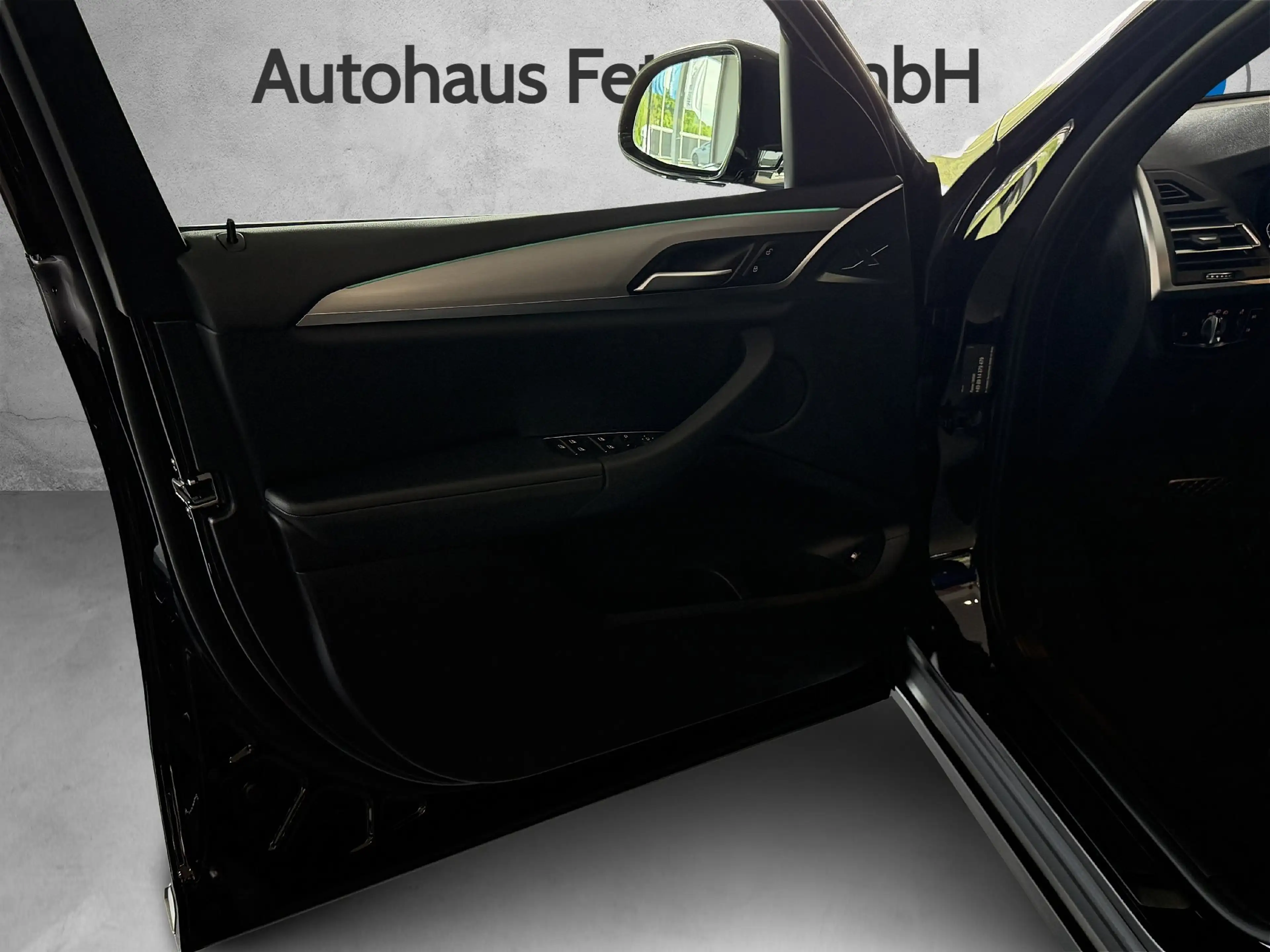 BMW X3 xDrive30e DAB LED WLAN Pano.Dach Klimaaut. — photo 6