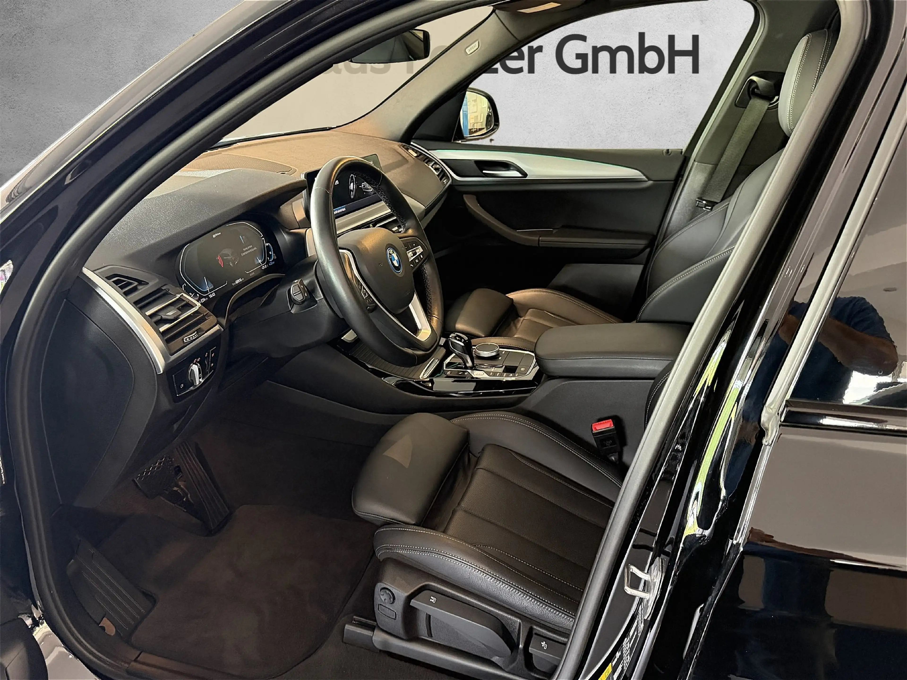 BMW X3 xDrive30e DAB LED WLAN Pano.Dach Klimaaut. — photo 4