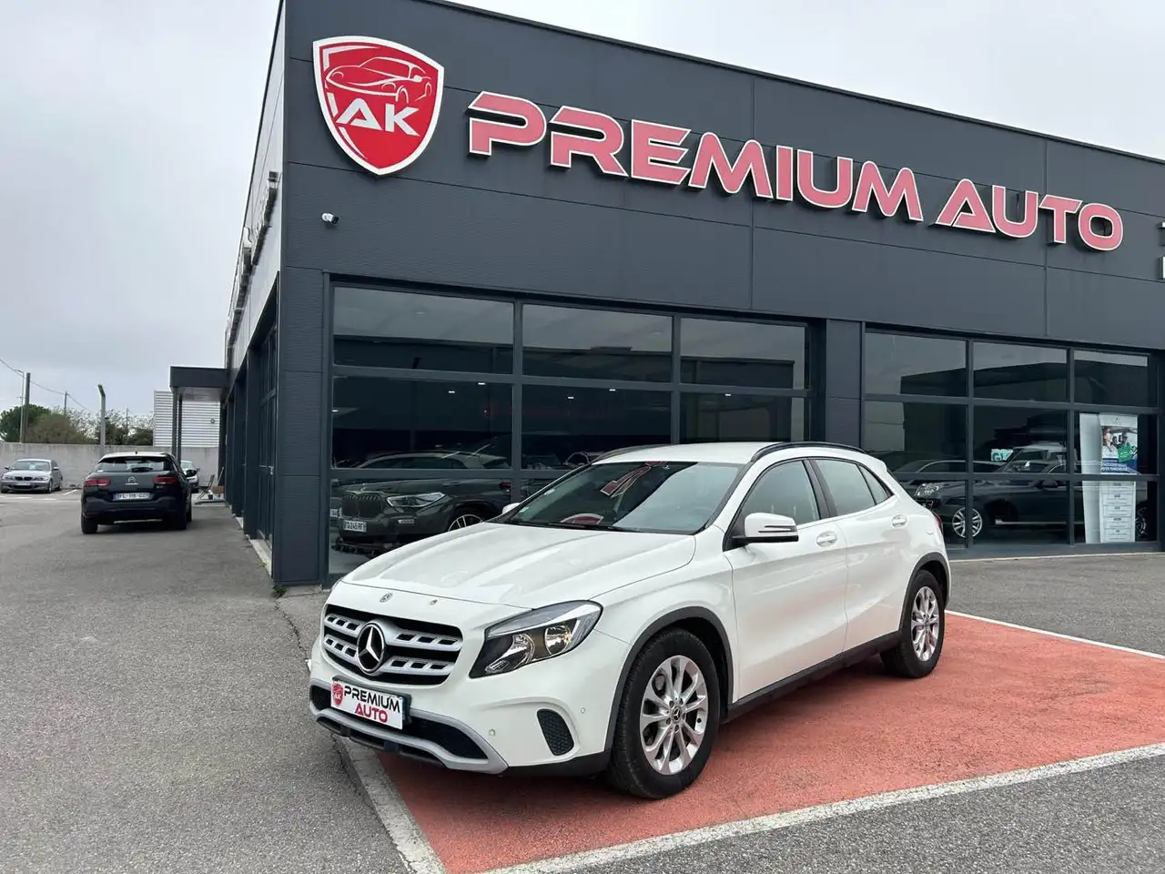 Mercedes-Benz GLA 200