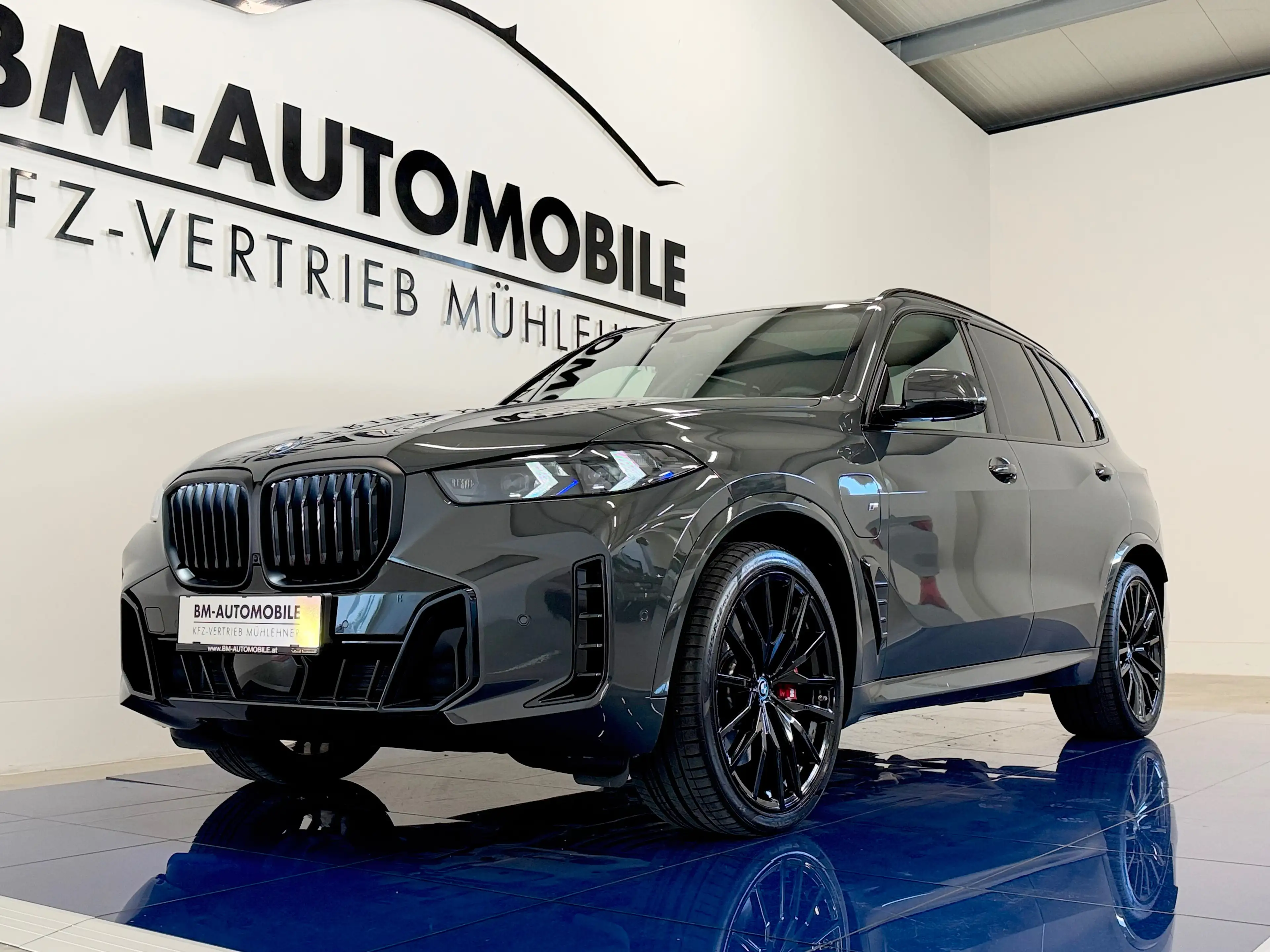 BMW X5 xDrive50e,M-Sportpaket-Pro,SkyLounge,AHK,Carbon,Luftf.,Sitzlüftung,22"Alu — photo 4