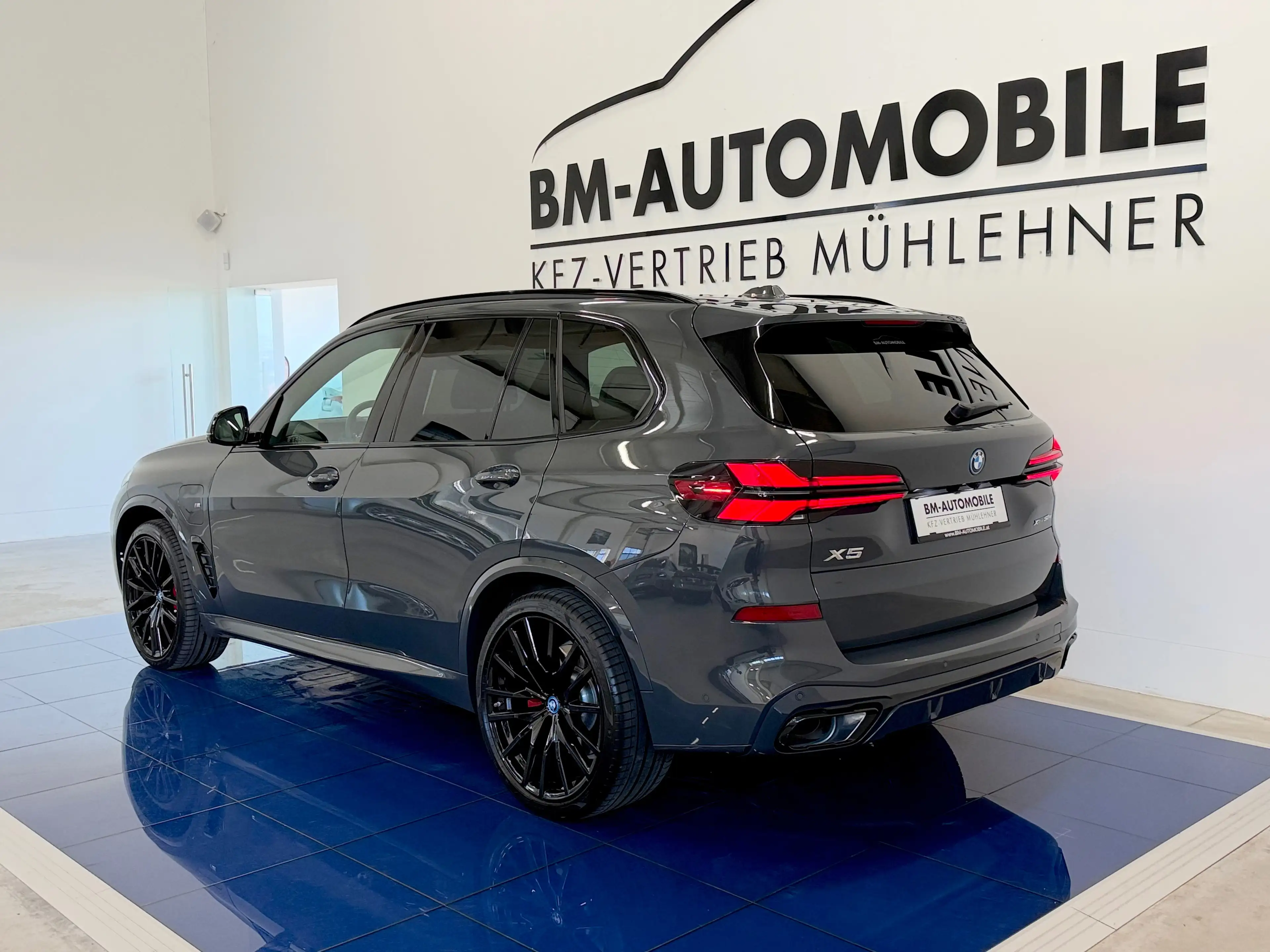 BMW X5 xDrive50e,M-Sportpaket-Pro,SkyLounge,AHK,Carbon,Luftf.,Sitzlüftung,22"Alu — photo 8