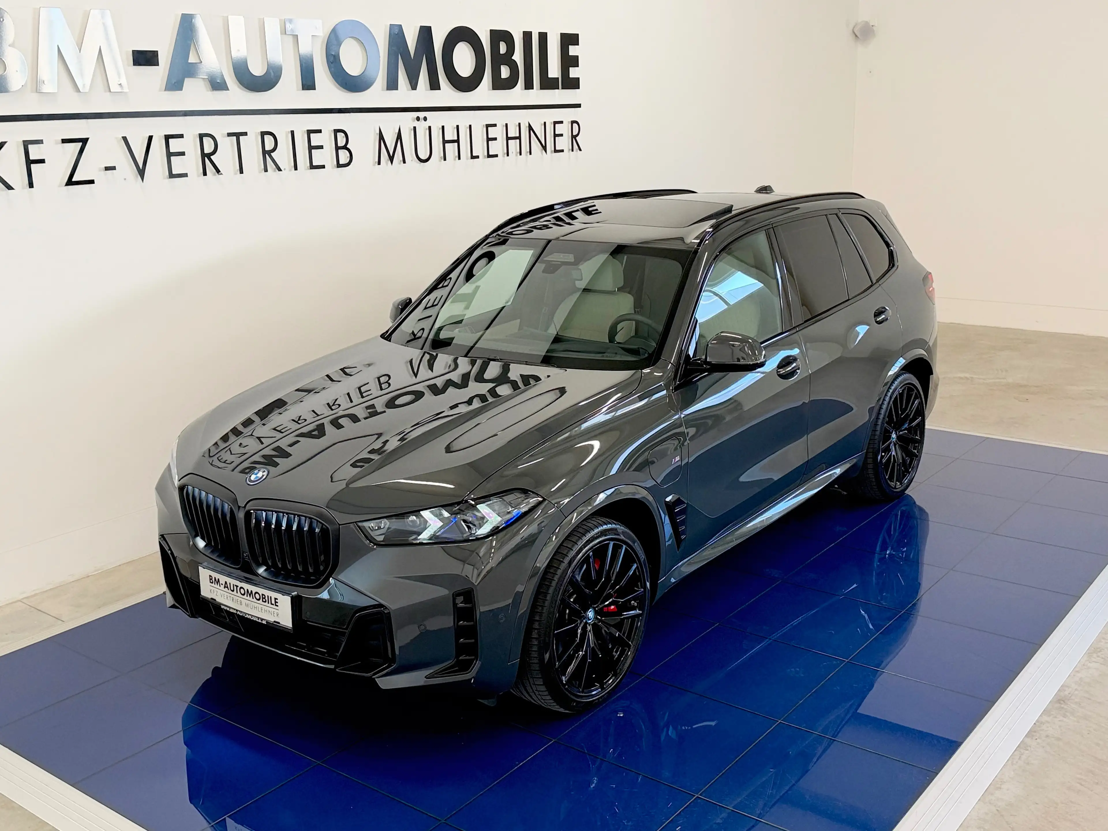 BMW X5 xDrive50e,M-Sportpaket-Pro,SkyLounge,AHK,Carbon,Luftf.,Sitzlüftung,22"Alu — photo 5