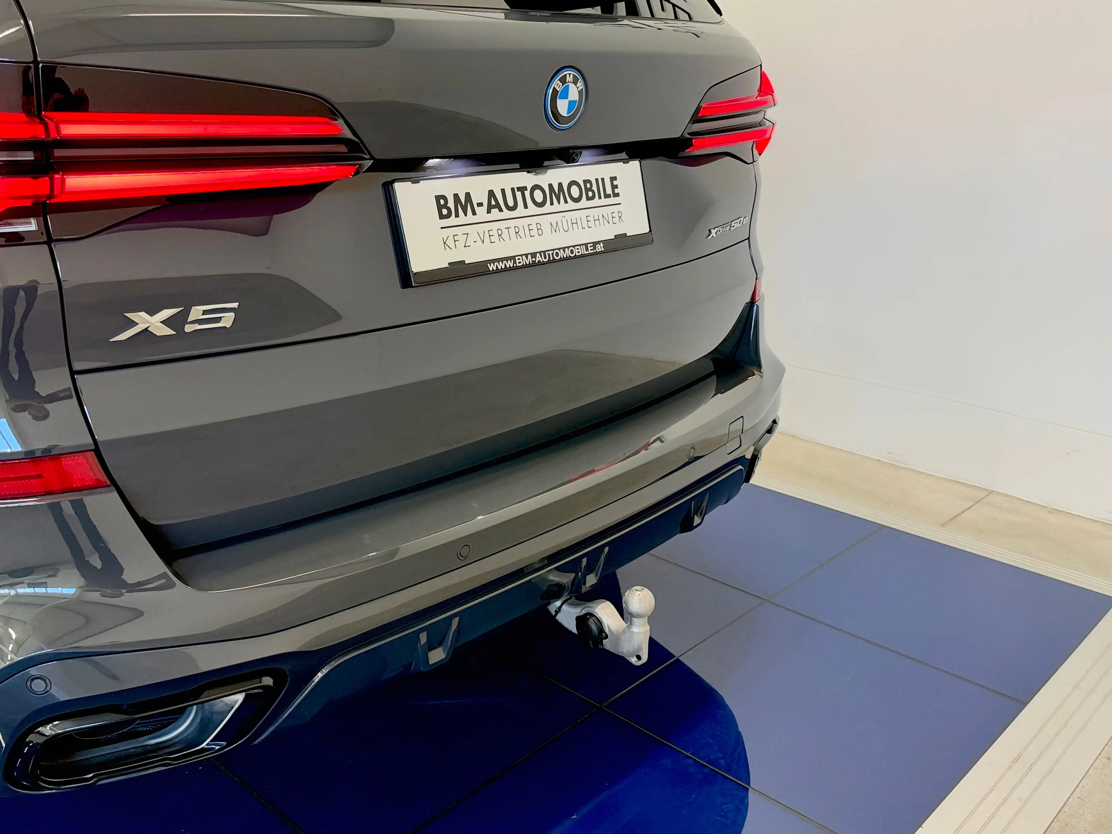 BMW X5 xDrive50e,M-Sportpaket-Pro,SkyLounge,AHK,Carbon,Luftf.,Sitzlüftung,22"Alu — photo 13